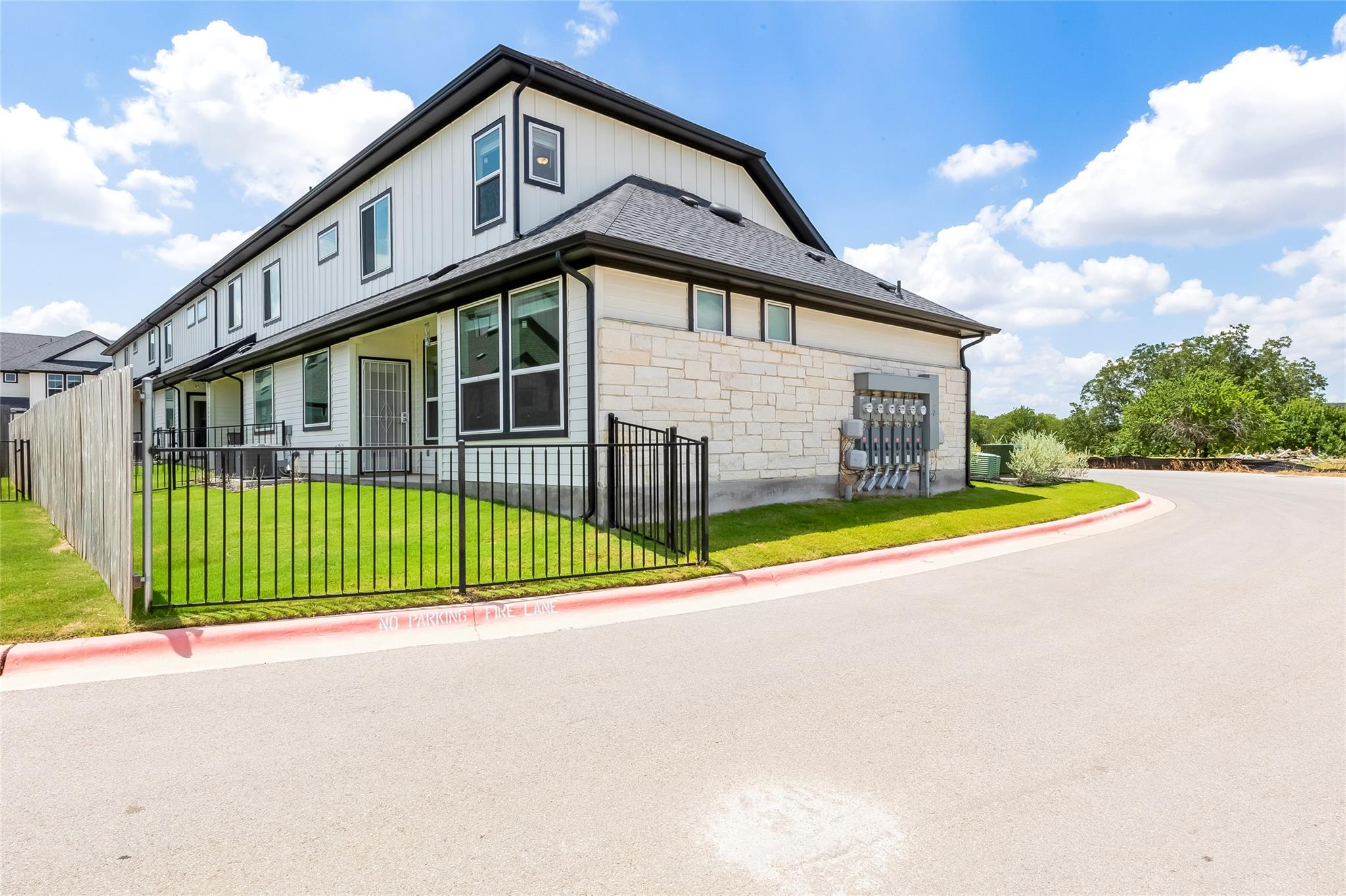 2600 Gattis School Rd # 401, Round Rock, TX 78664