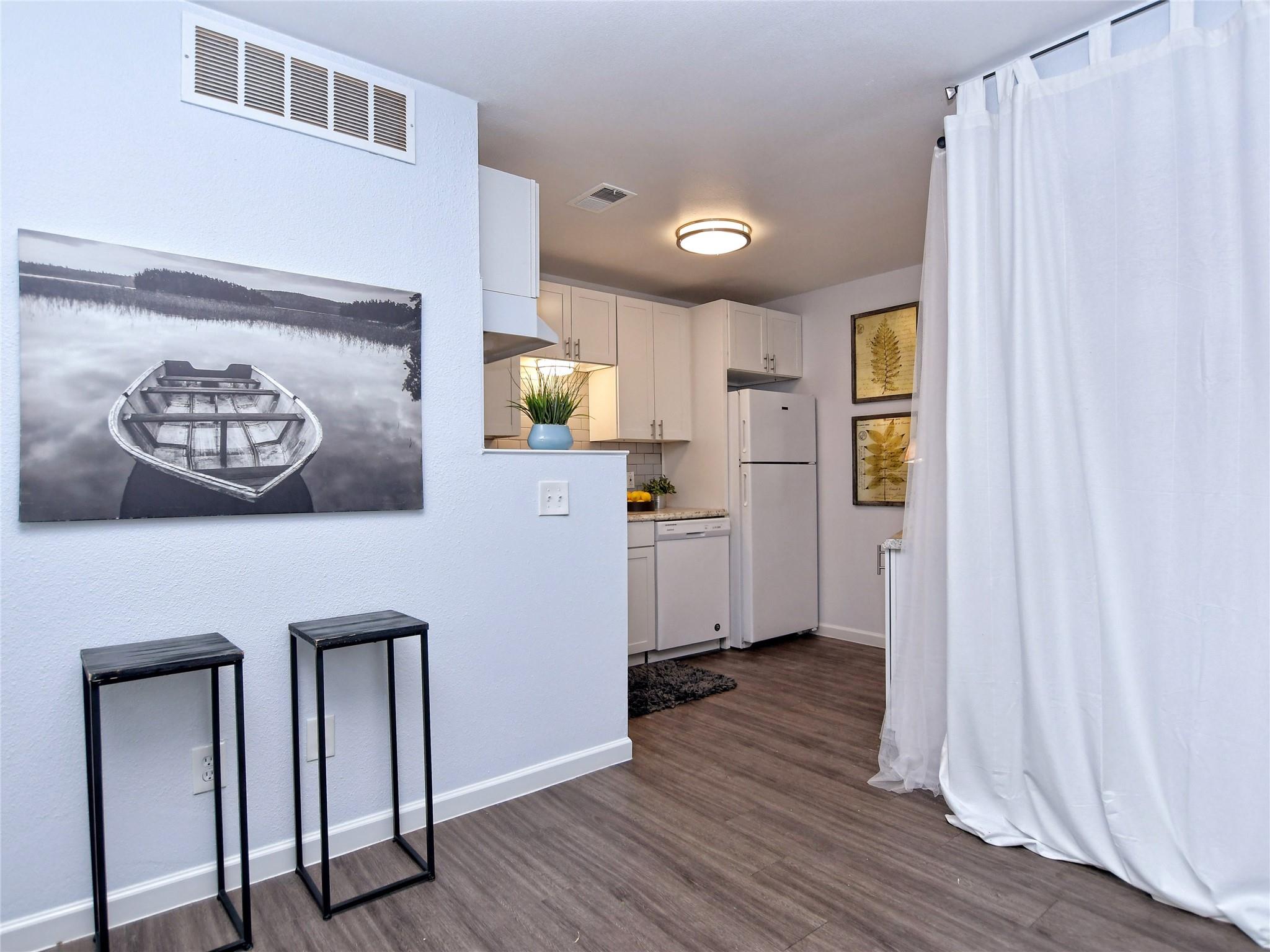 1840 Burton Dr # 109, Austin, TX 78741