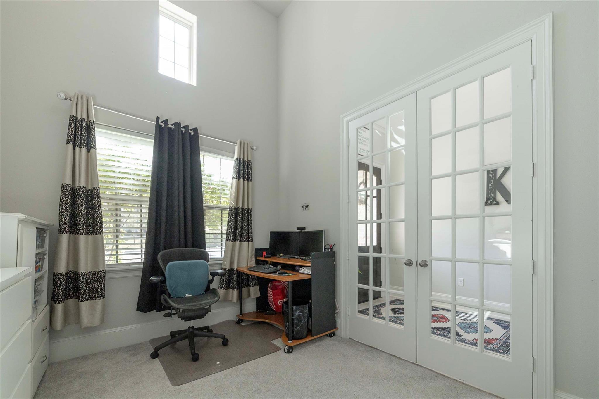 17821 Limestone Spring Ln, Austin, TX 78738