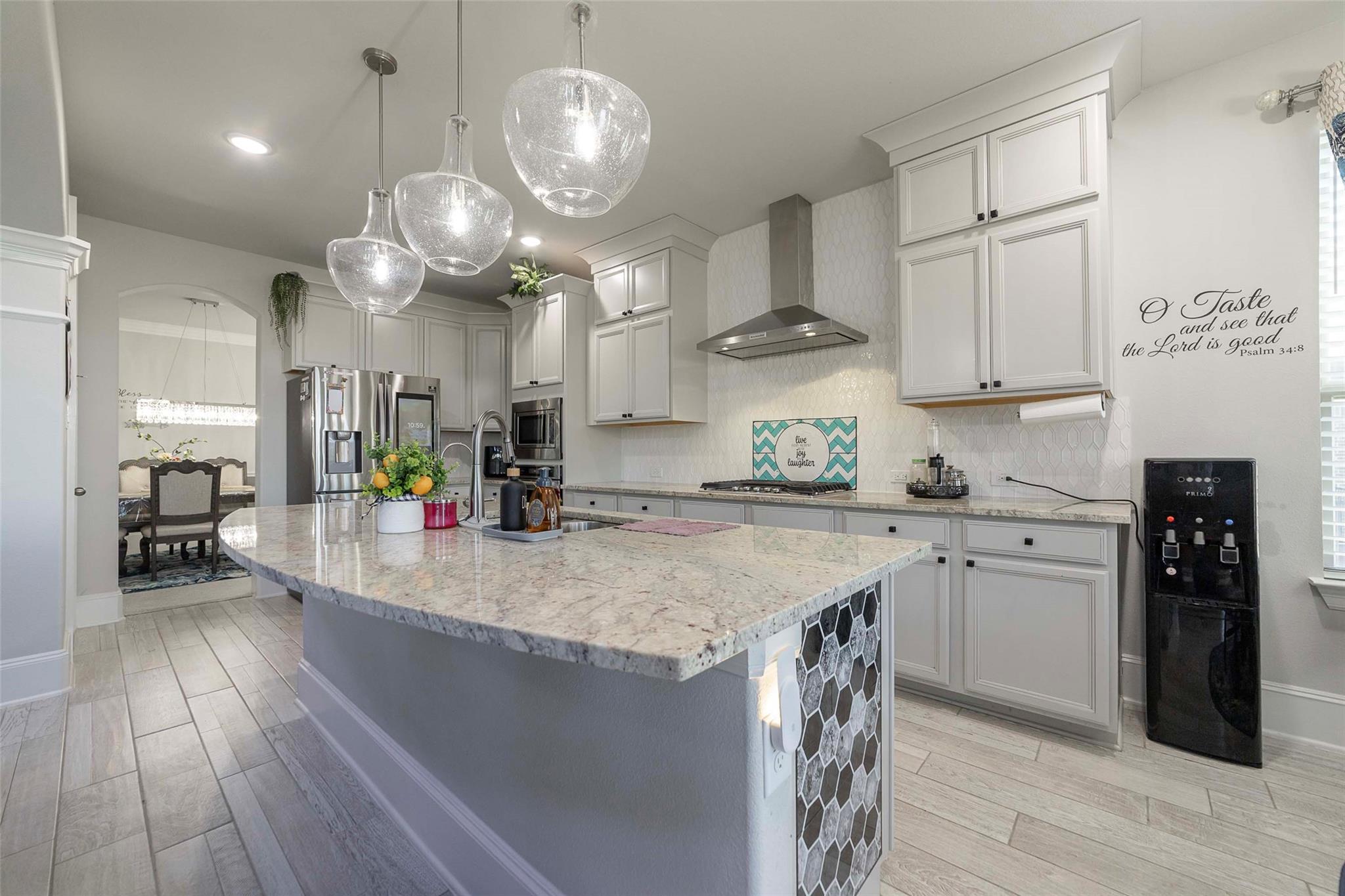 17821 Limestone Spring Ln, Austin, TX 78738