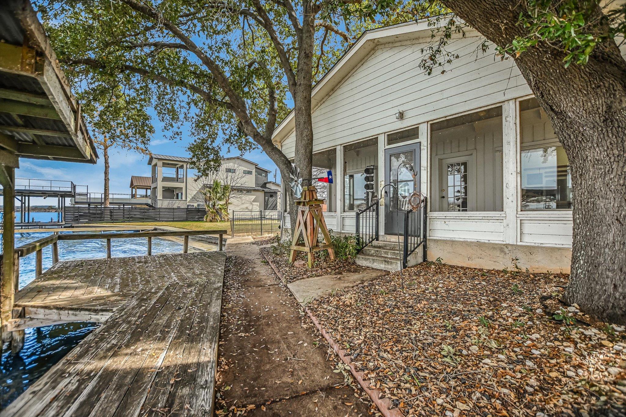 1018 Impala Dr, Granite Shoals, TX 78654