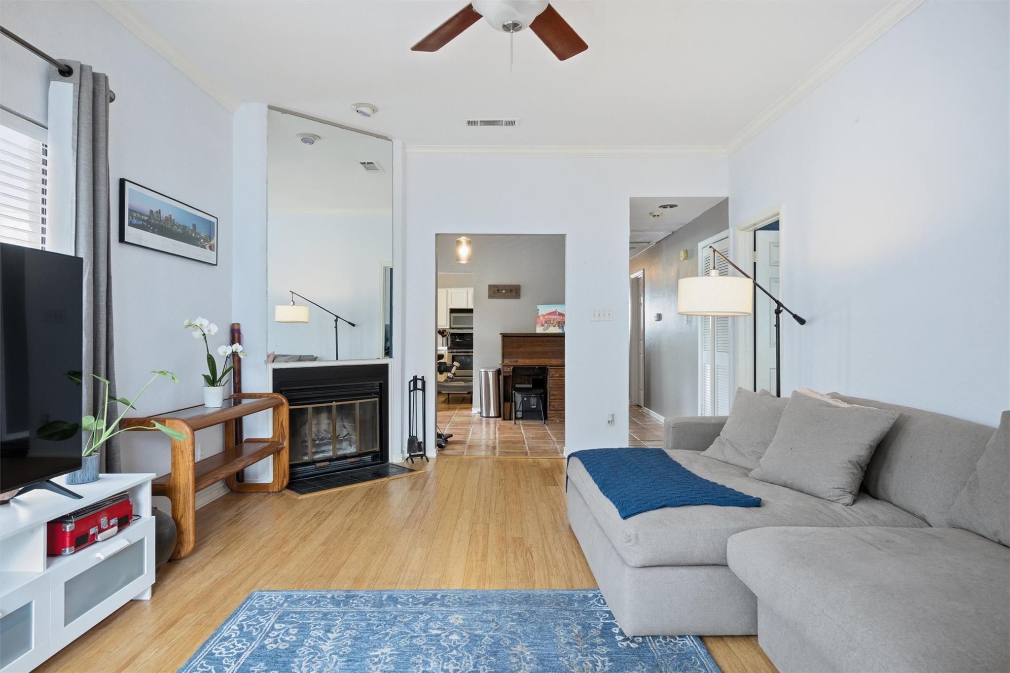 1404 Norwalk Ln # 201, Austin, TX 78703