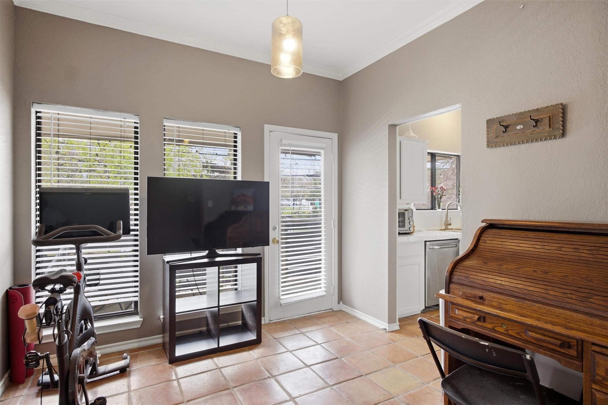 1404 Norwalk Ln # 201, Austin, TX 78703