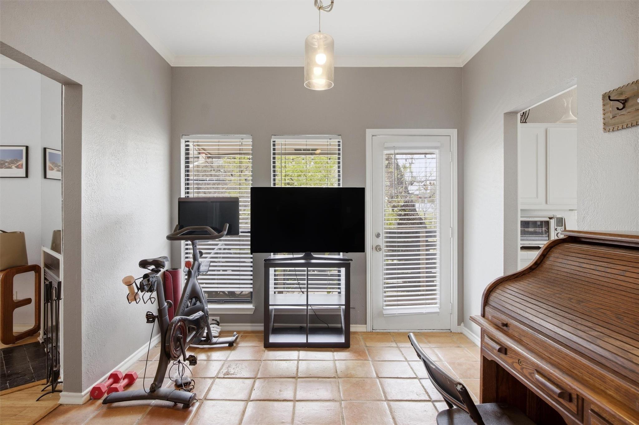 1404 Norwalk Ln # 201, Austin, TX 78703