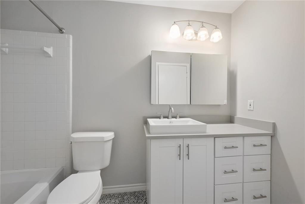 3839 SE Dry Creek Dr # 244, Austin, TX 78731