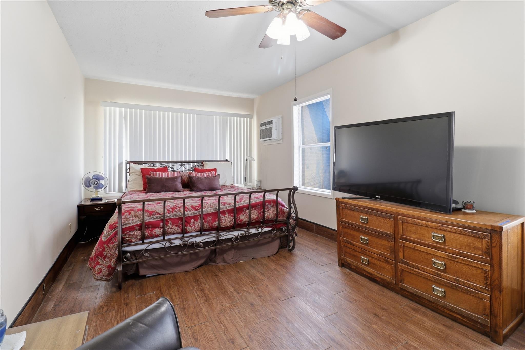 625 Deep Cove Dr, Marble Falls, TX 78654