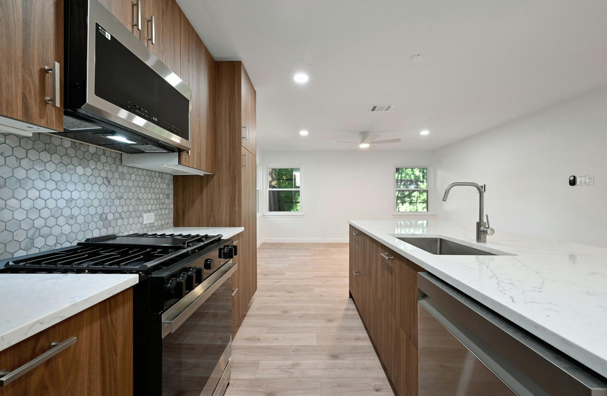 4611 Goliad Ln, Austin, TX 78745