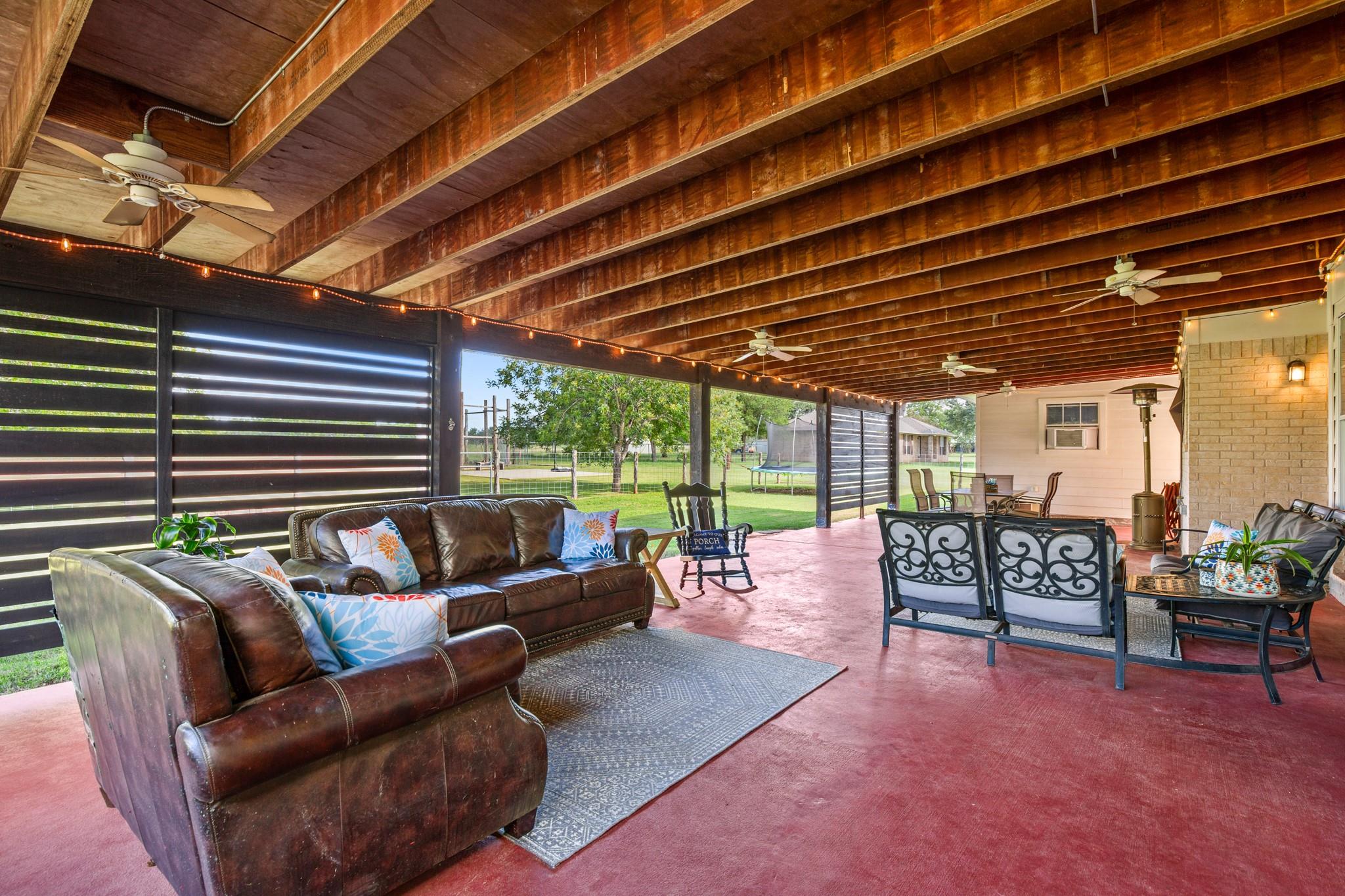 118 Deep Lake Dr, Liberty Hill, TX 78642