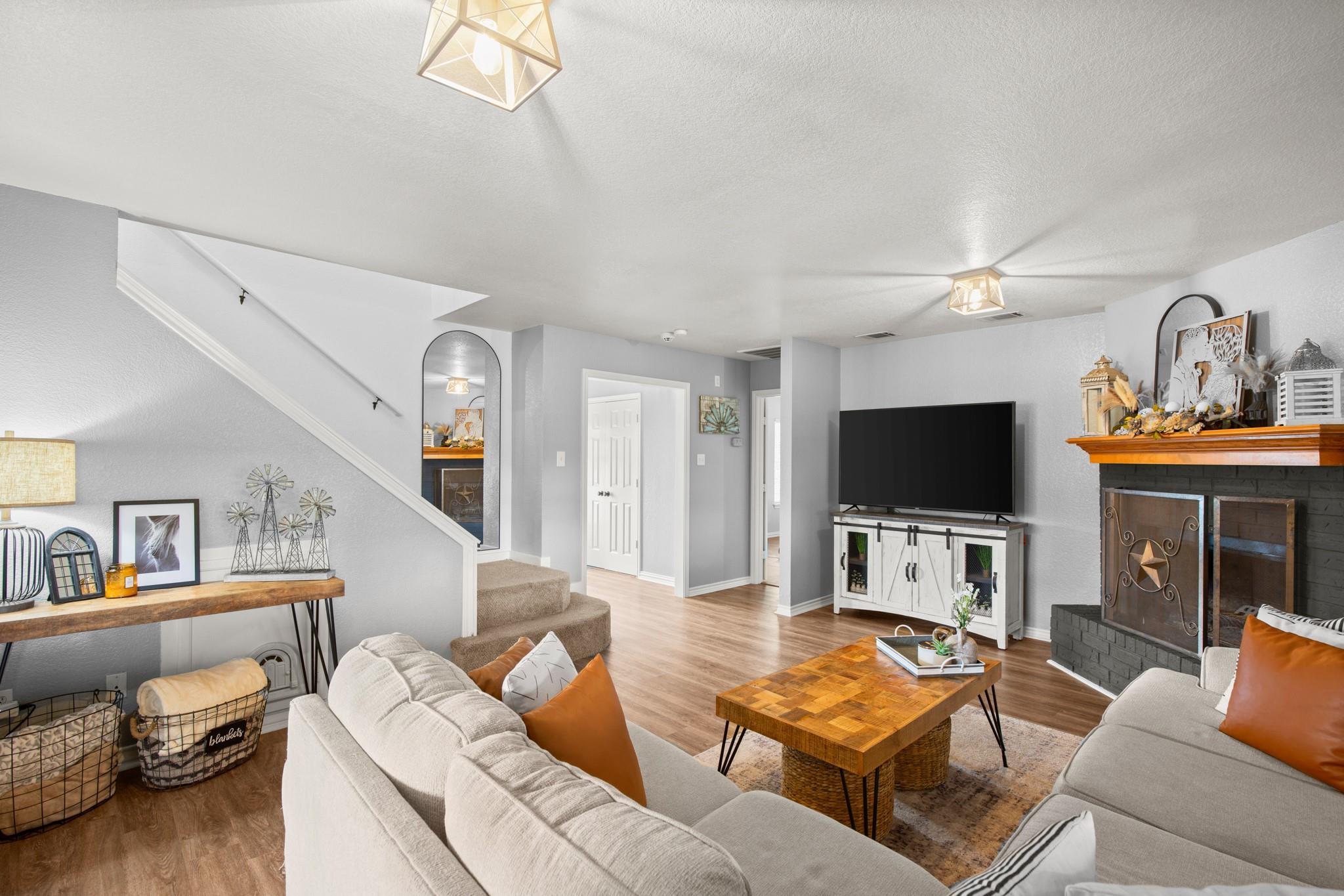 118 Deep Lake Dr, Liberty Hill, TX 78642