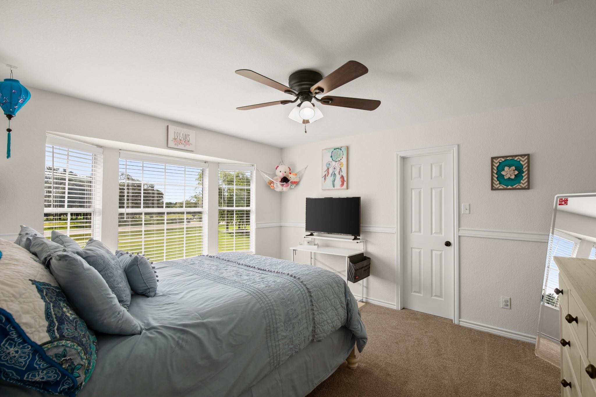 118 Deep Lake Dr, Liberty Hill, TX 78642