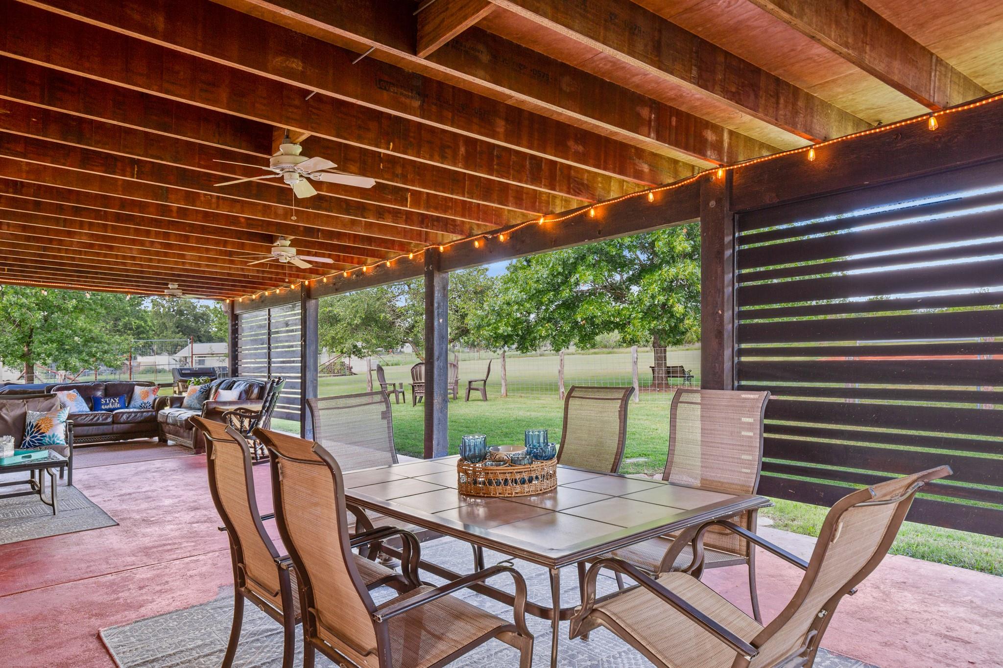 118 Deep Lake Dr, Liberty Hill, TX 78642