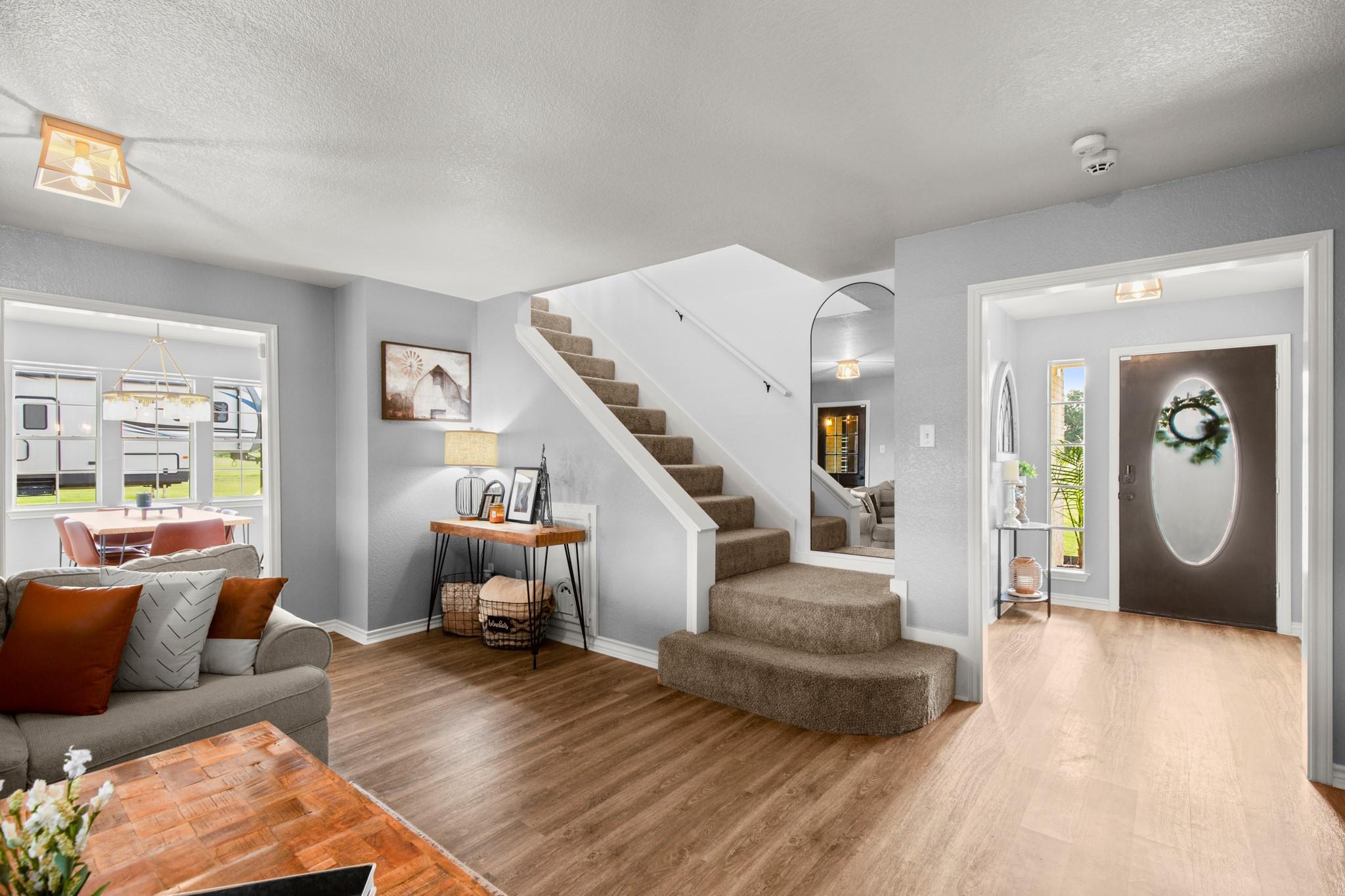 118 Deep Lake Dr, Liberty Hill, TX 78642