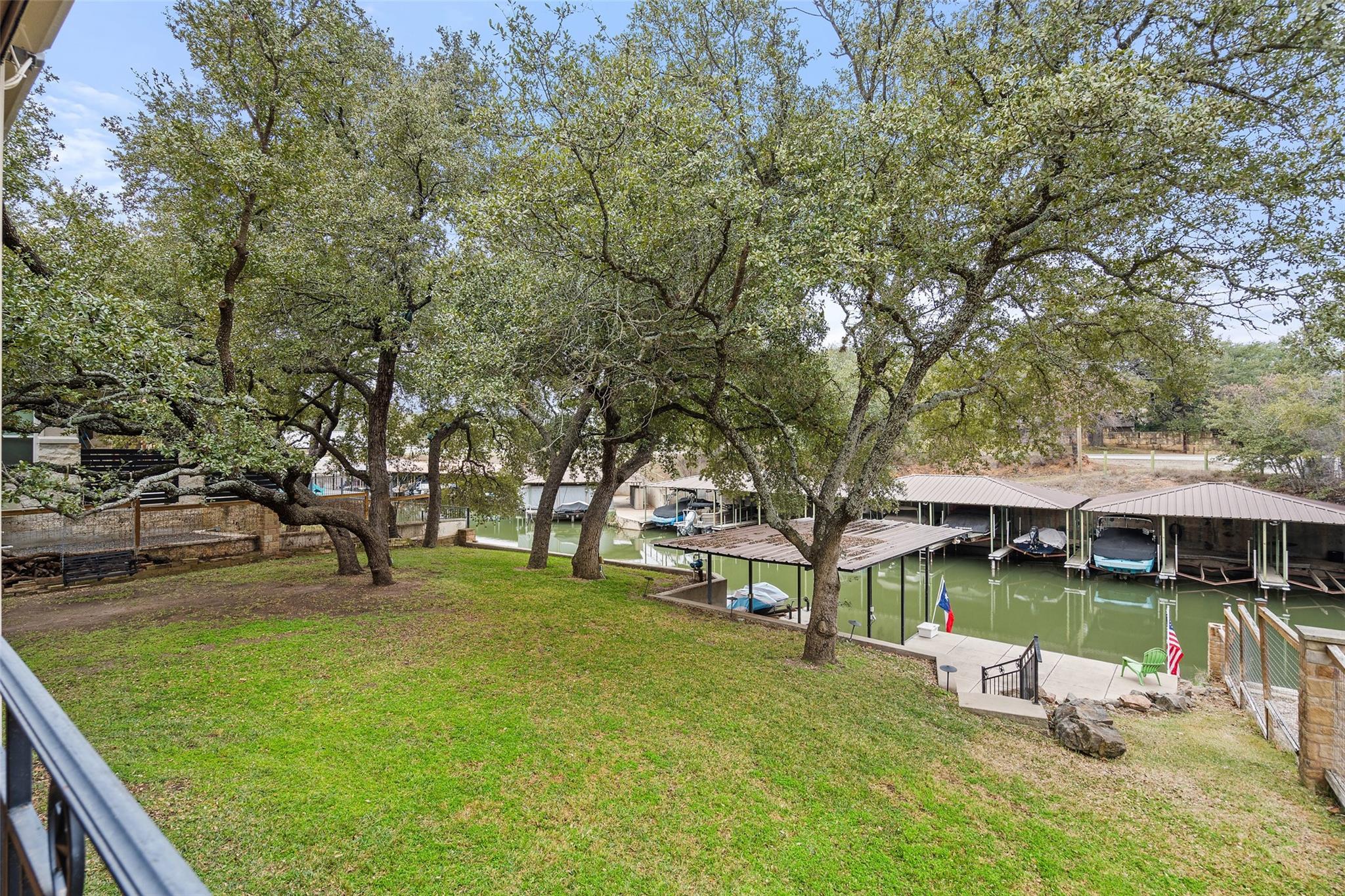 118 Bridgepoint Dr, Kingsland, TX 78639