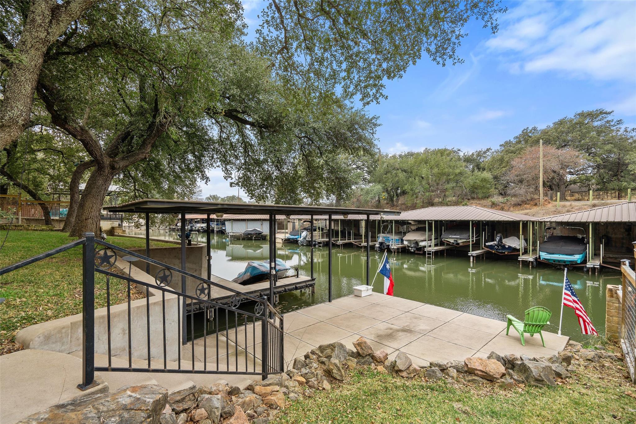 118 Bridgepoint Dr, Kingsland, TX 78639