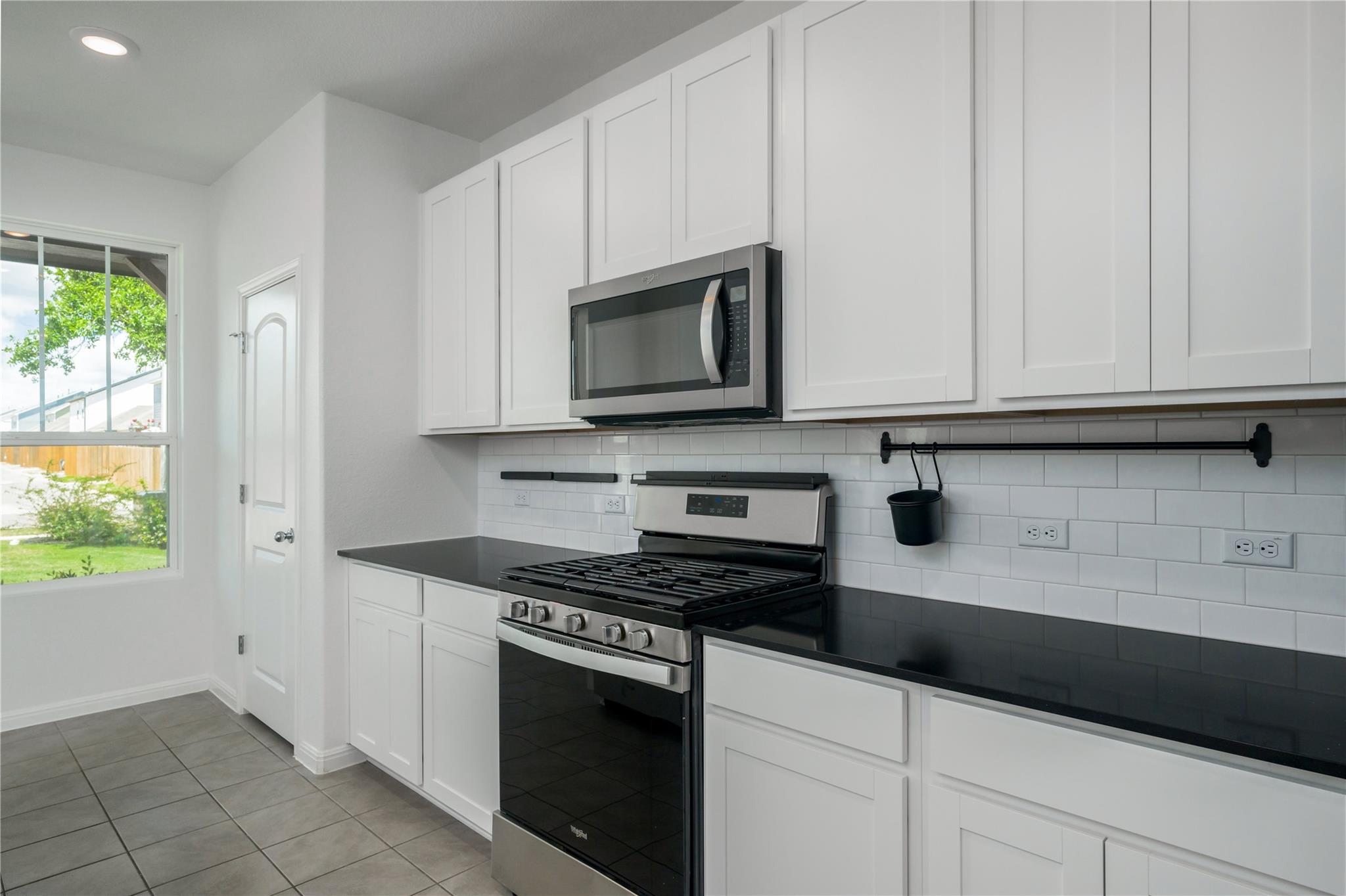 2540 Acoma Ln, Leander, TX 78641