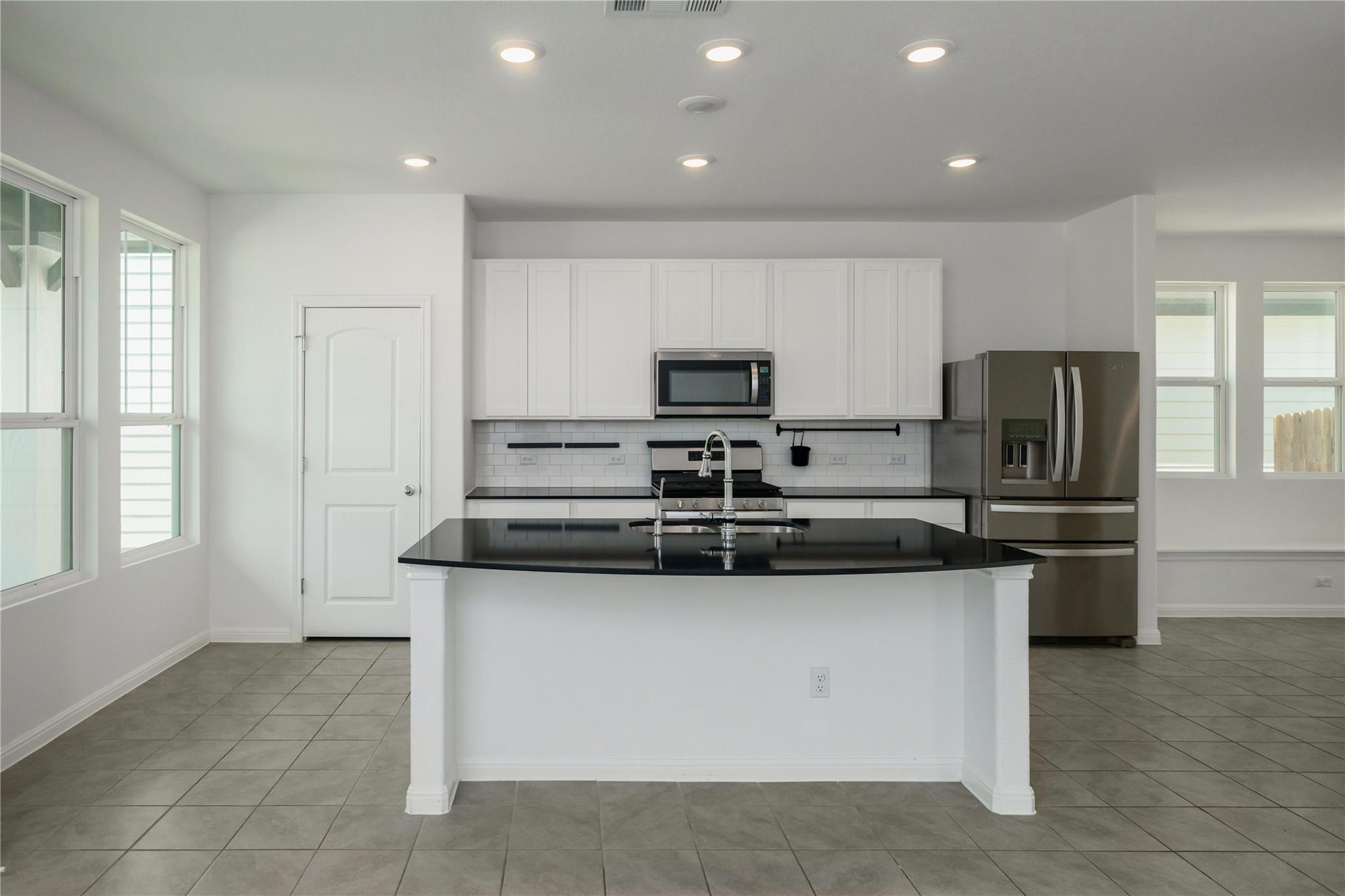 2540 Acoma Ln, Leander, TX 78641