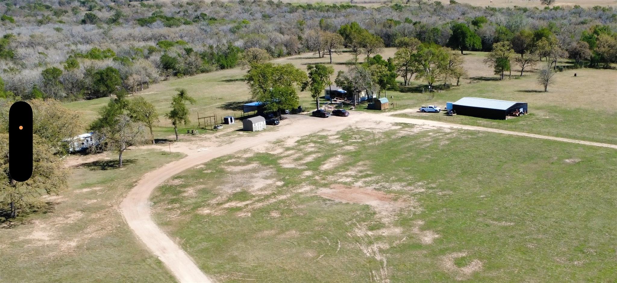 1042 Los Ranchitos Rd, Cameron, TX 76567