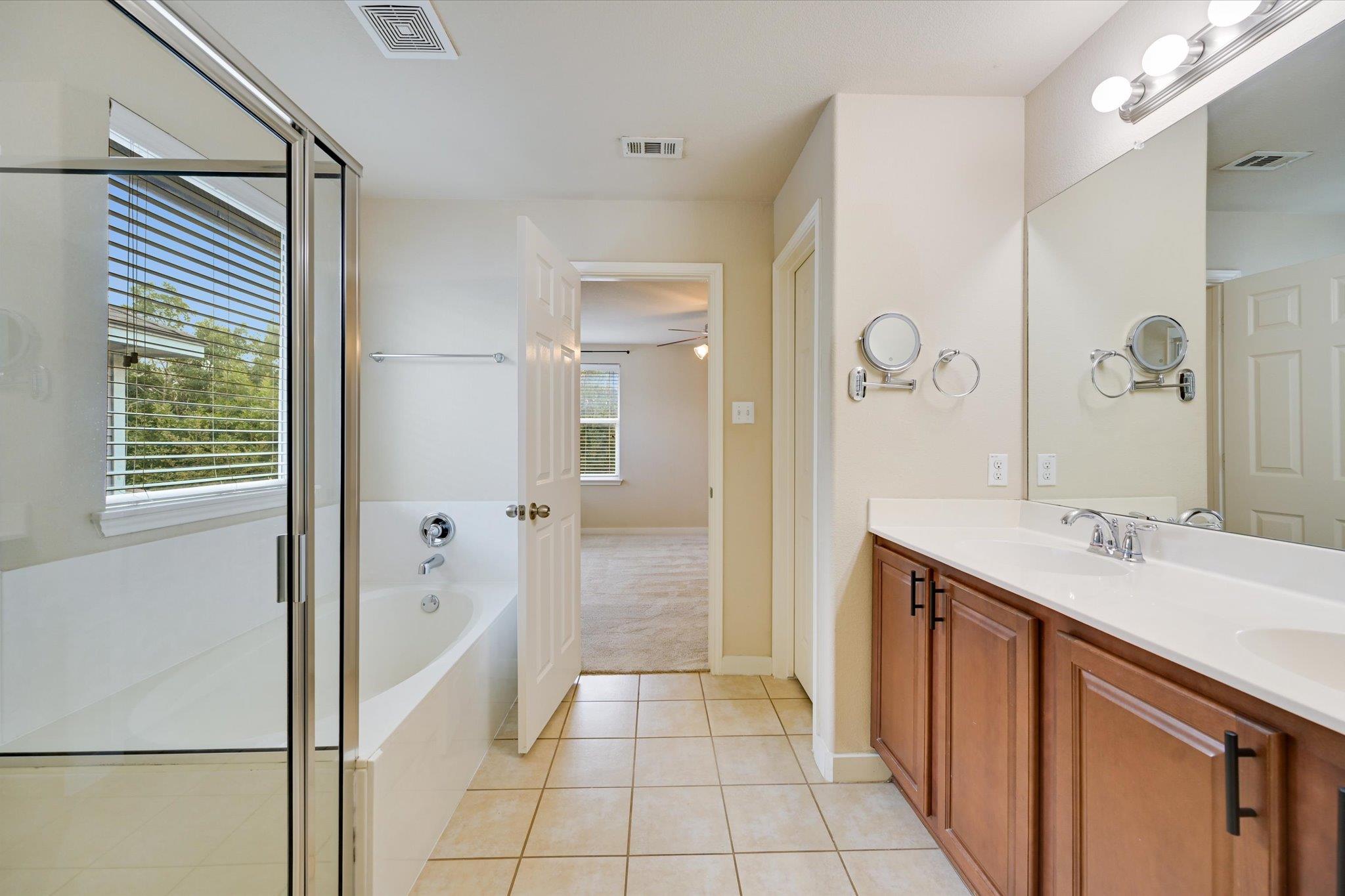 1517 Waxberry Ln, Austin, TX 78748