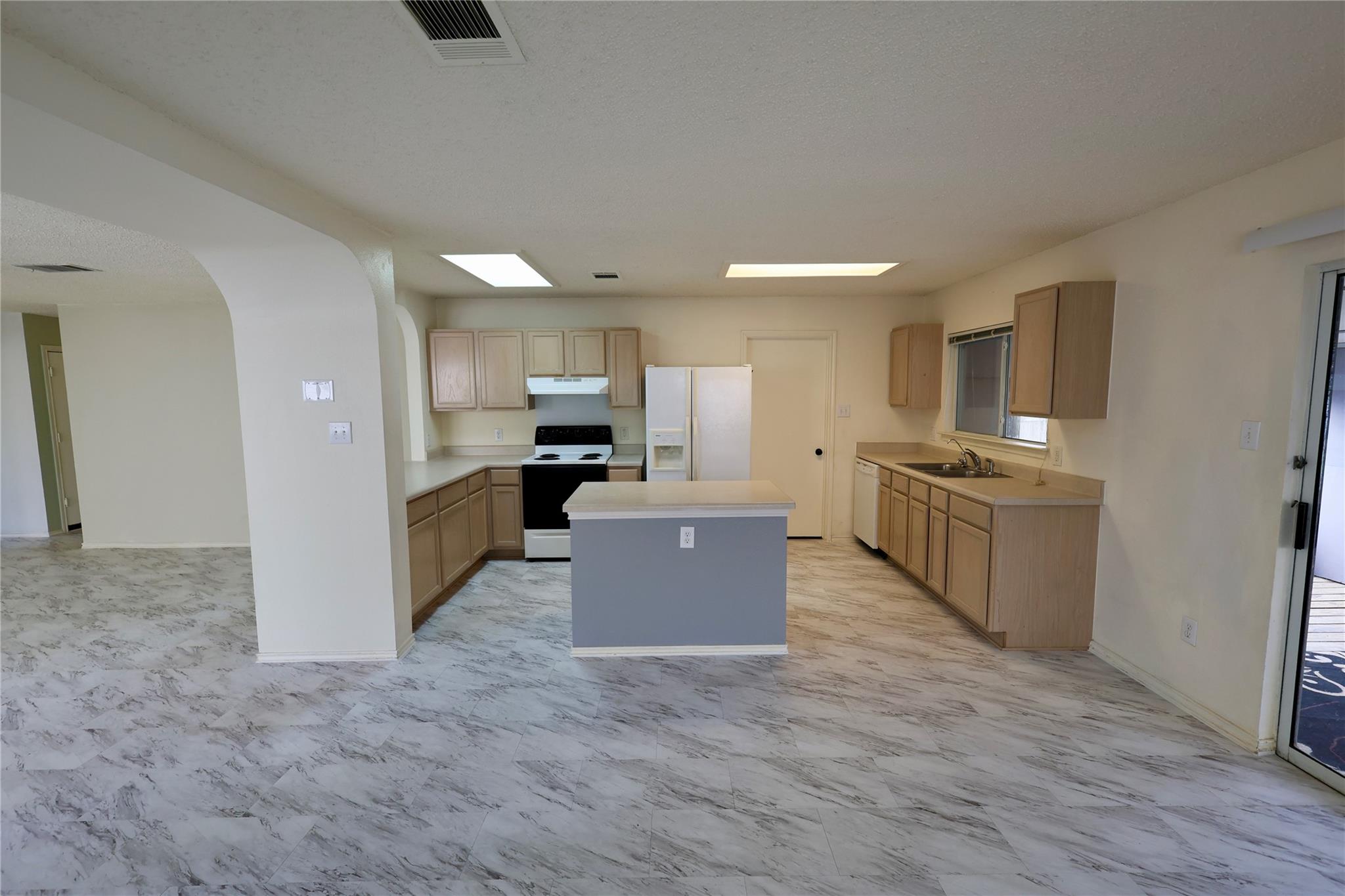 1411 Baffin Cv, Round Rock, TX 78664