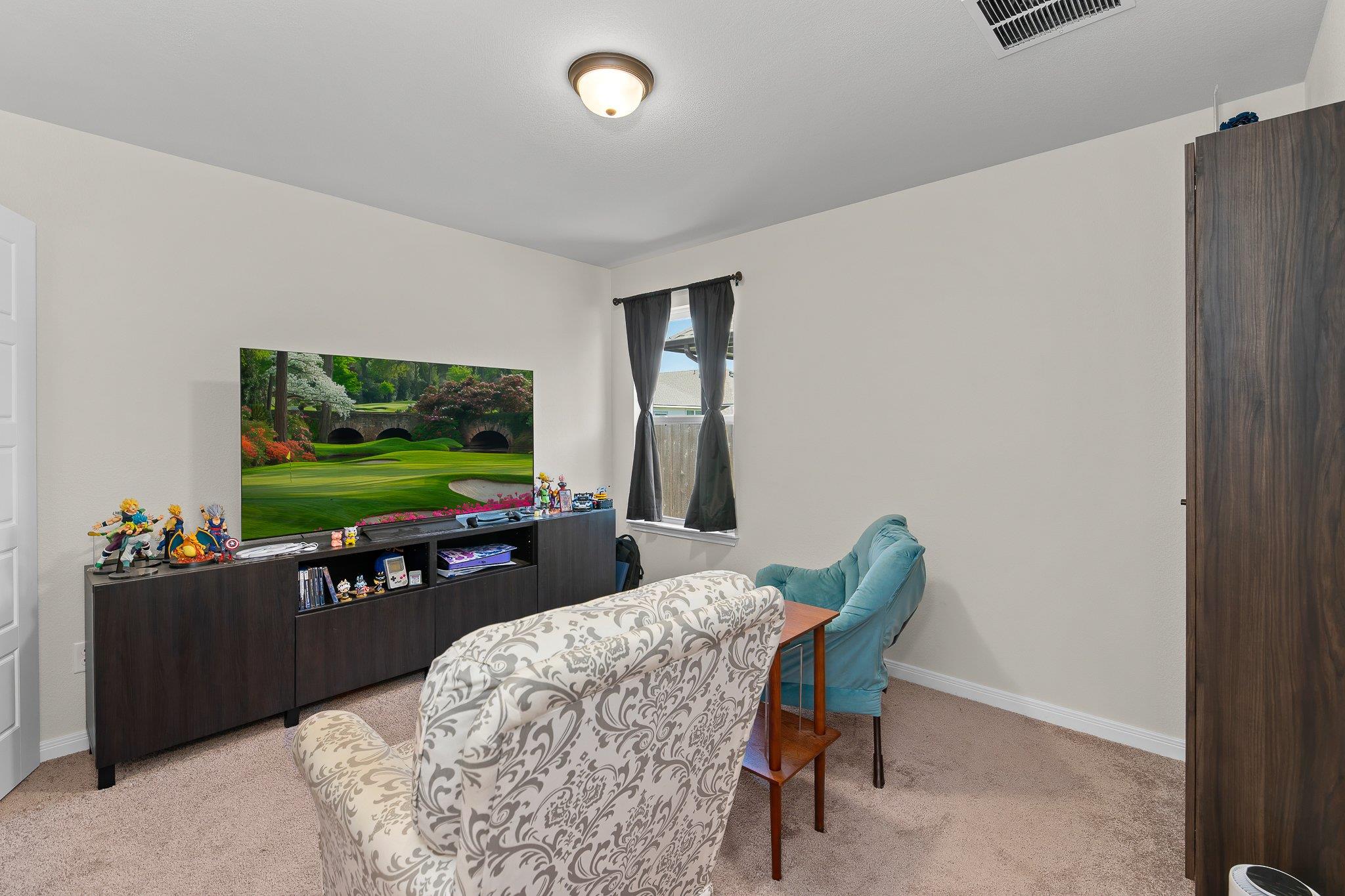 121 Lazy Lizzy Rd, Jarrell, TX 76537