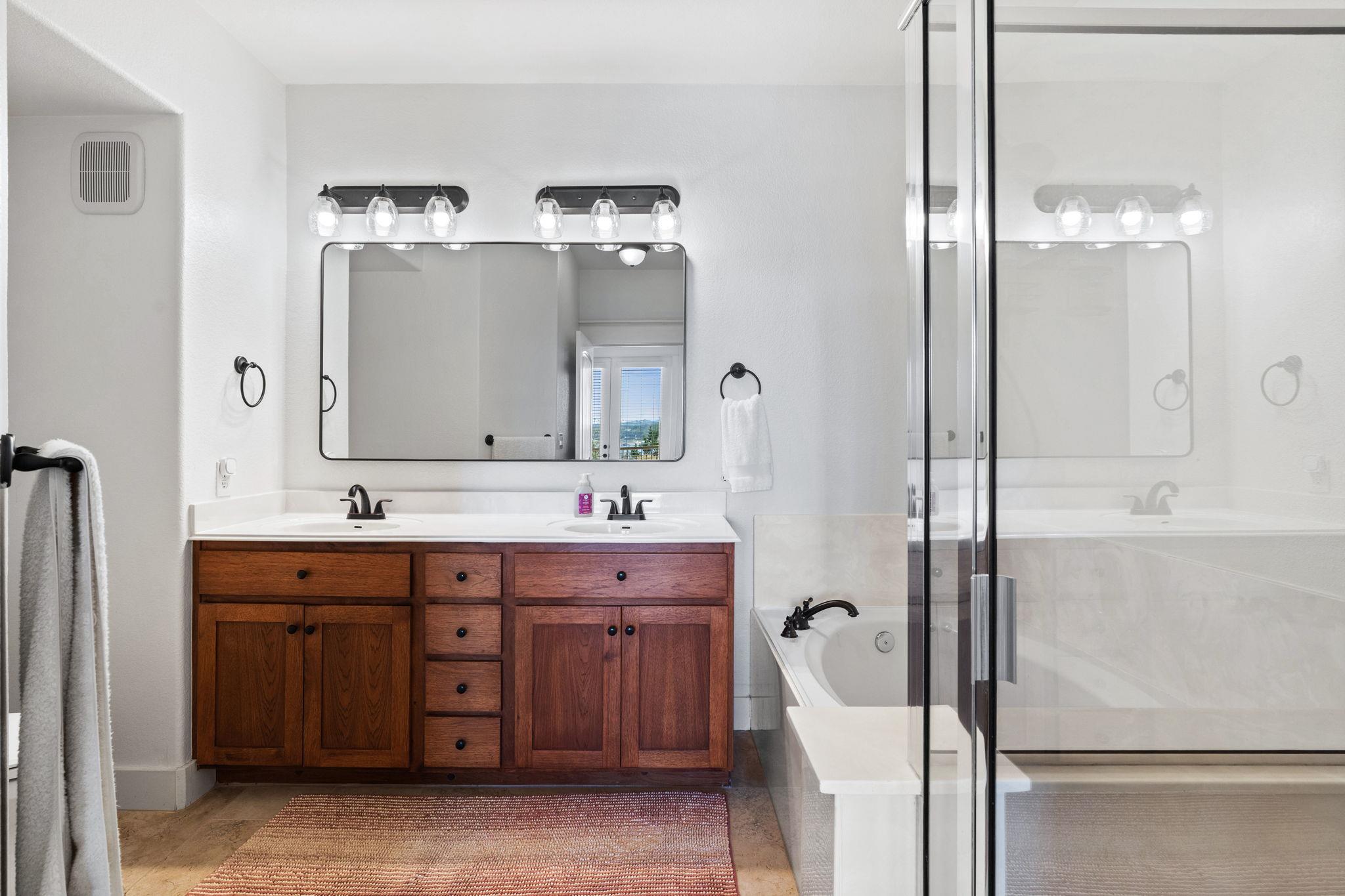 6608 Lantern View Dr # 102, Jonestown, TX 78645