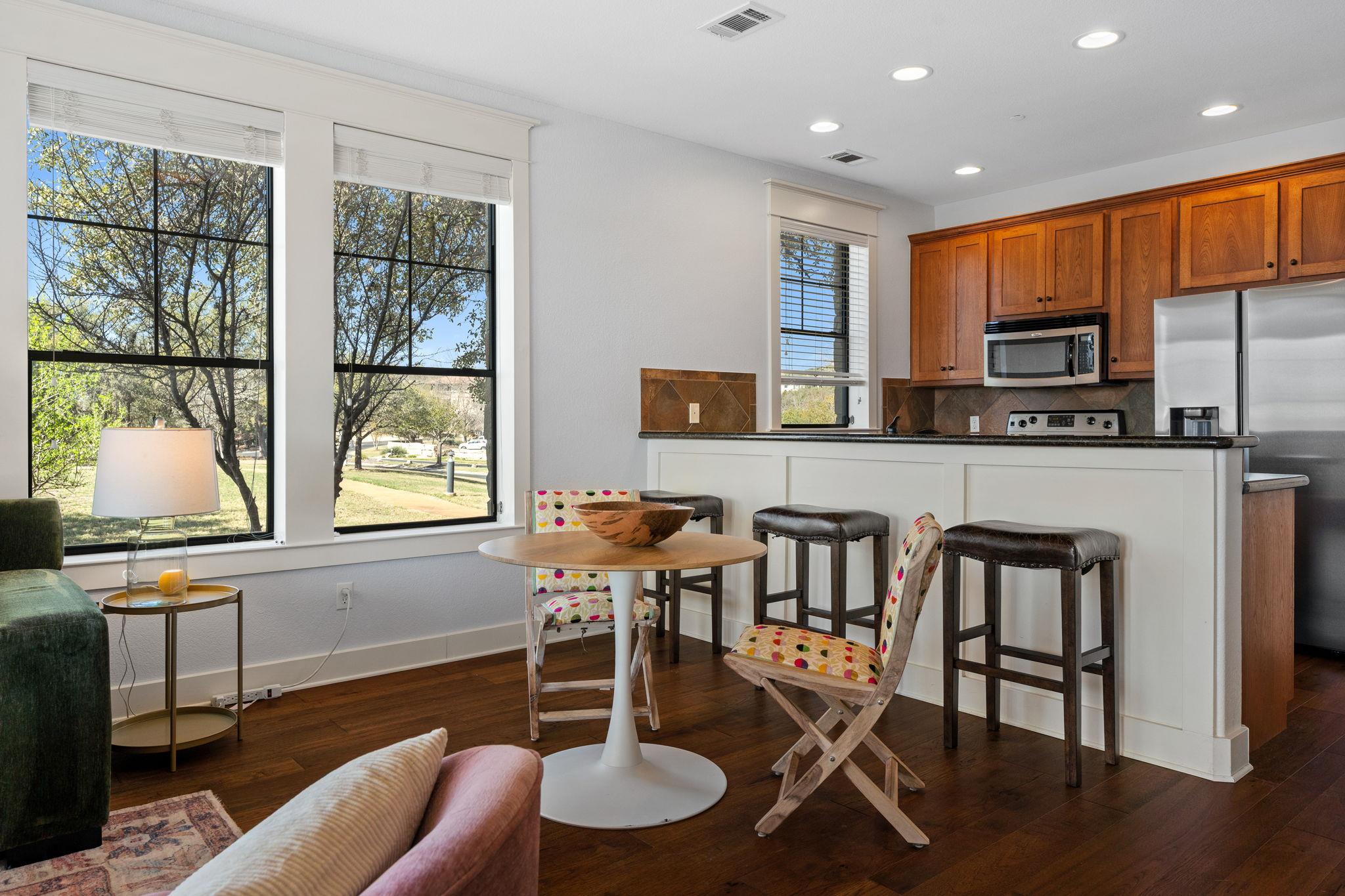 6608 Lantern View Dr # 102, Jonestown, TX 78645