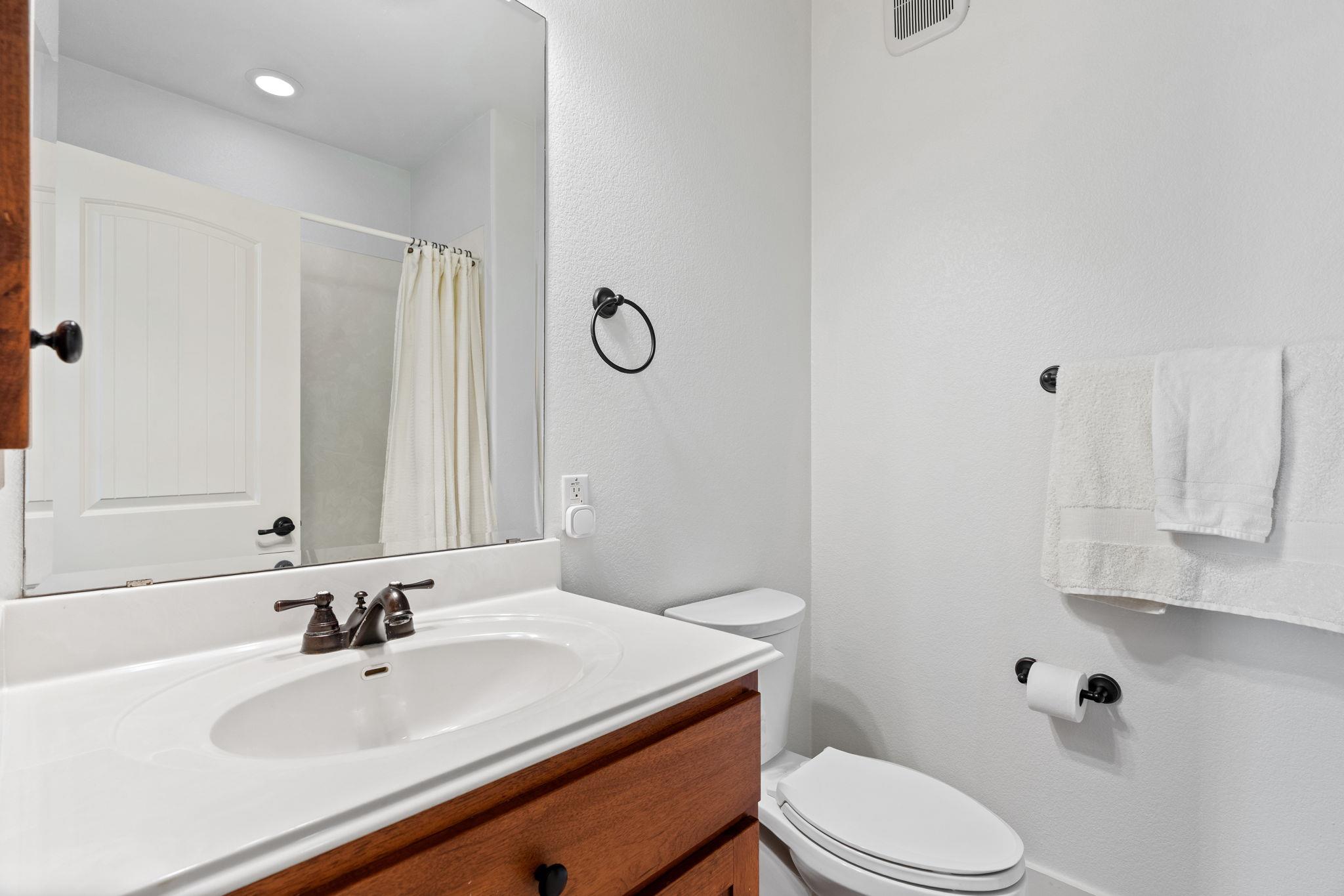 6608 Lantern View Dr # 102, Jonestown, TX 78645