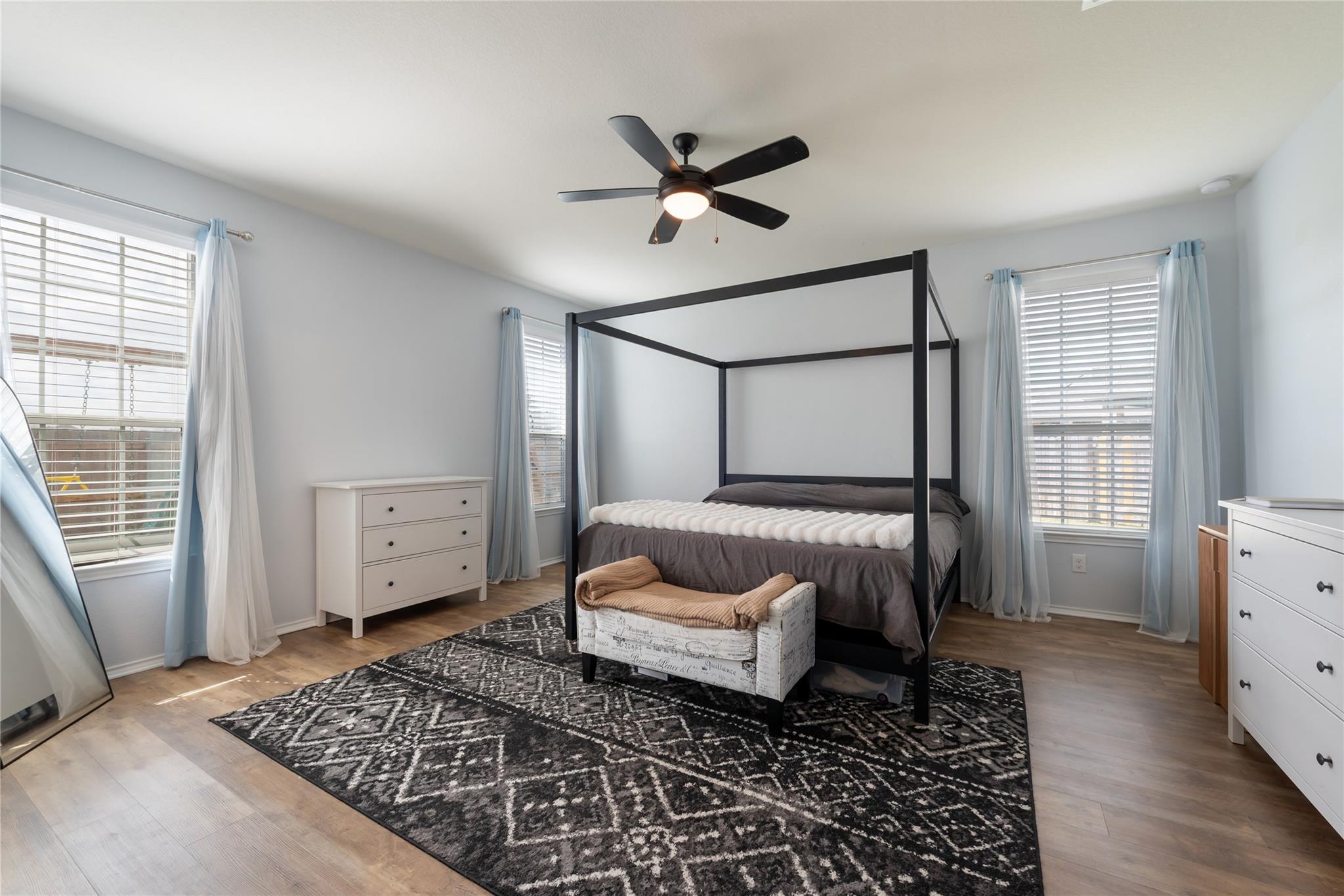 1309 Decatur Ct, Leander, TX 78641