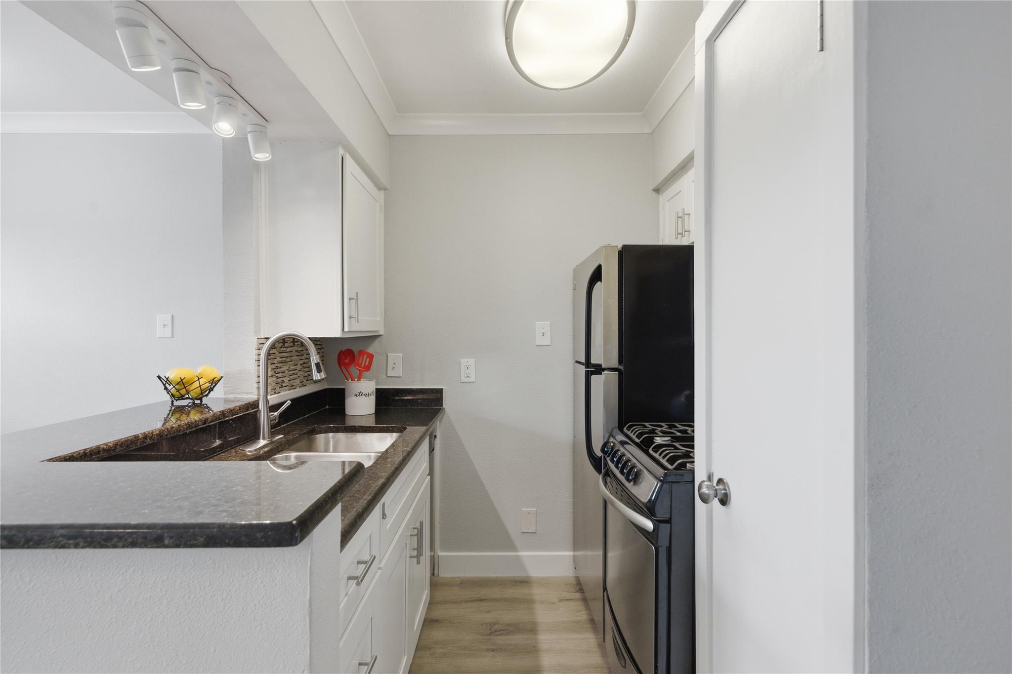 2401 Manor Rd # 232, Austin, TX 78722