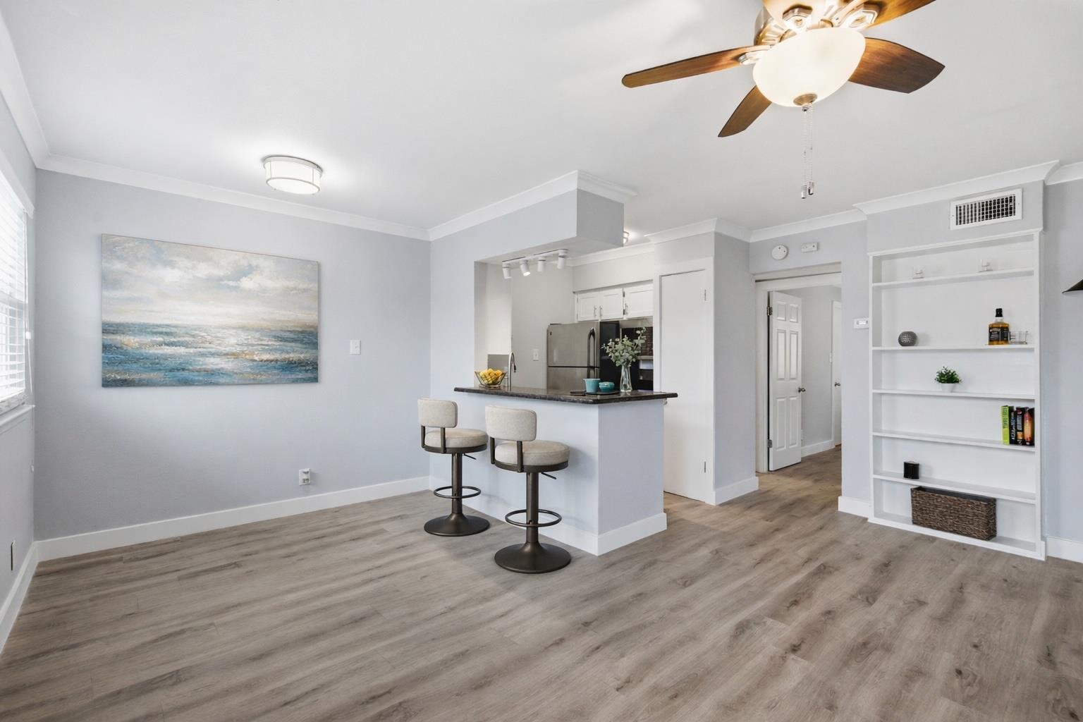 2401 Manor Rd # 232, Austin, TX 78722