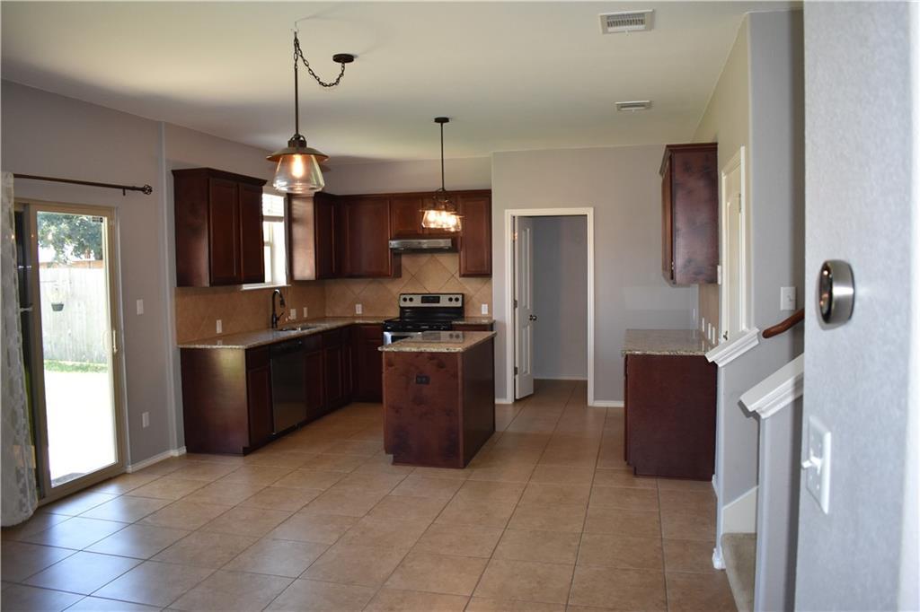 108 Quarry Ln, Liberty Hill, TX 78642