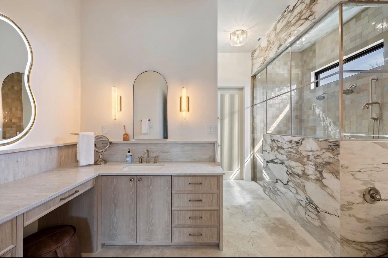 250 Hawthorne Ln, Spicewood, TX 78669