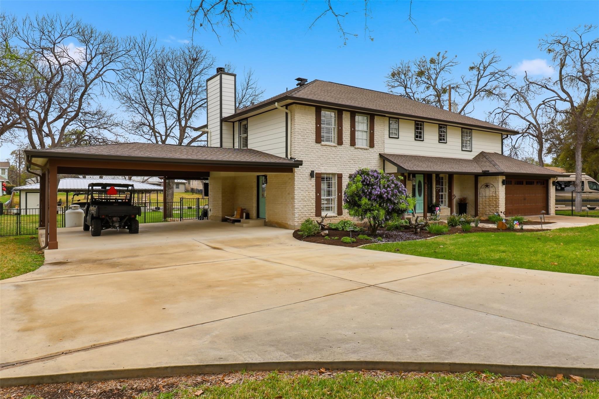 434 E Castleshoals Dr, Marble Falls, TX 78654