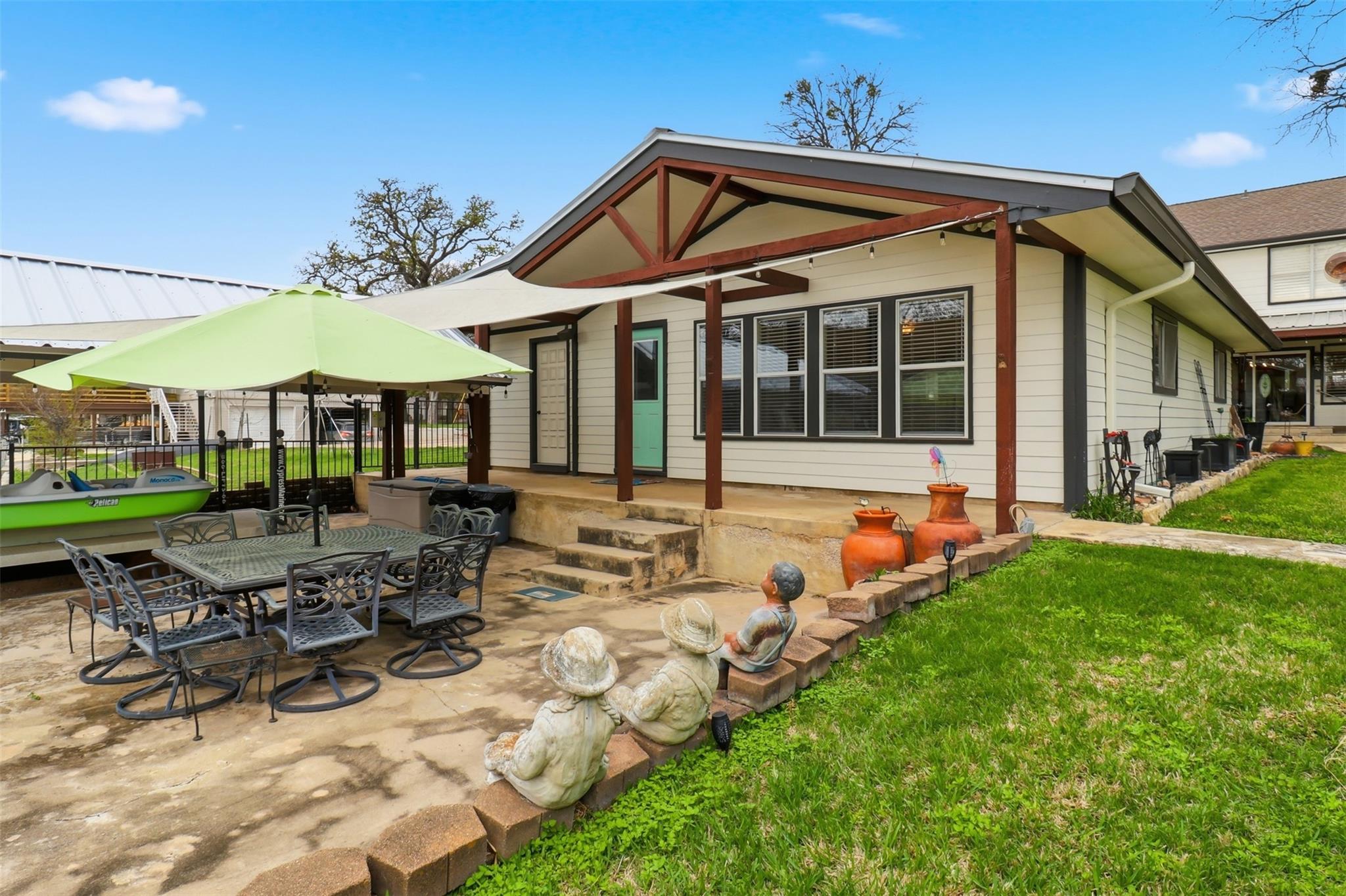 434 E Castleshoals Dr, Marble Falls, TX 78654