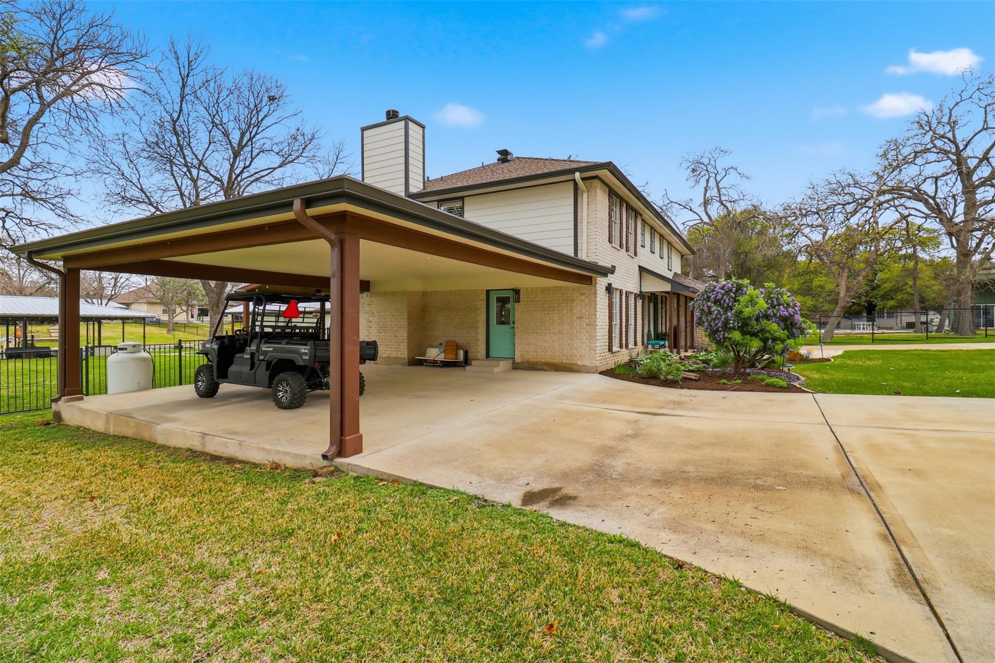 434 E Castleshoals Dr, Marble Falls, TX 78654