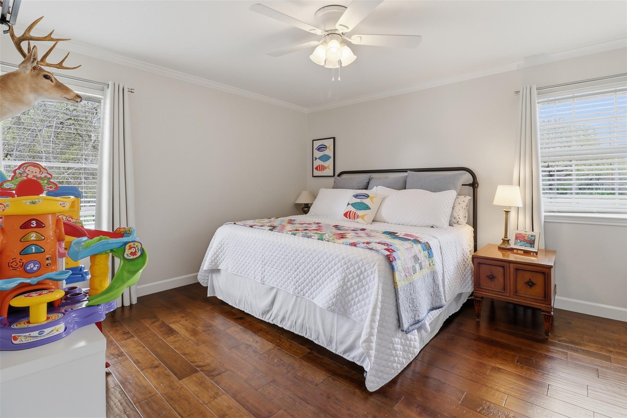 434 E Castleshoals Dr, Marble Falls, TX 78654