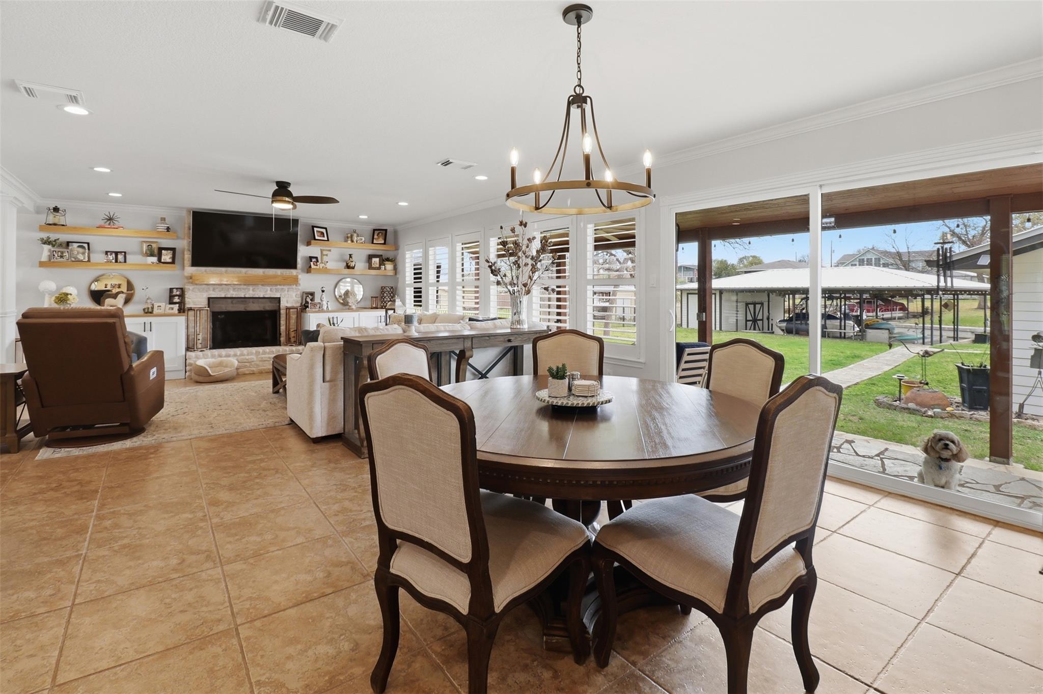 434 E Castleshoals Dr, Marble Falls, TX 78654