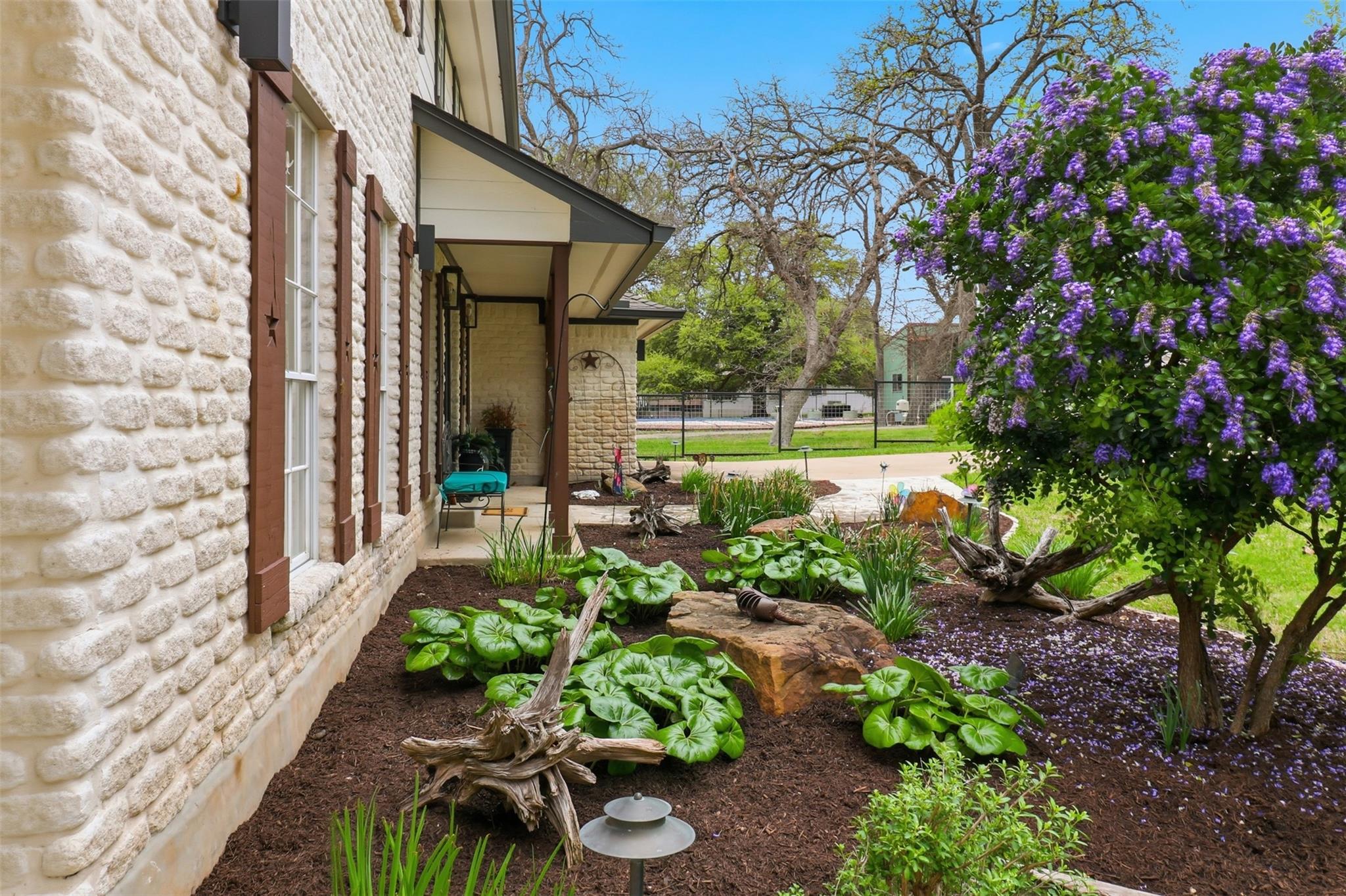 434 E Castleshoals Dr, Marble Falls, TX 78654