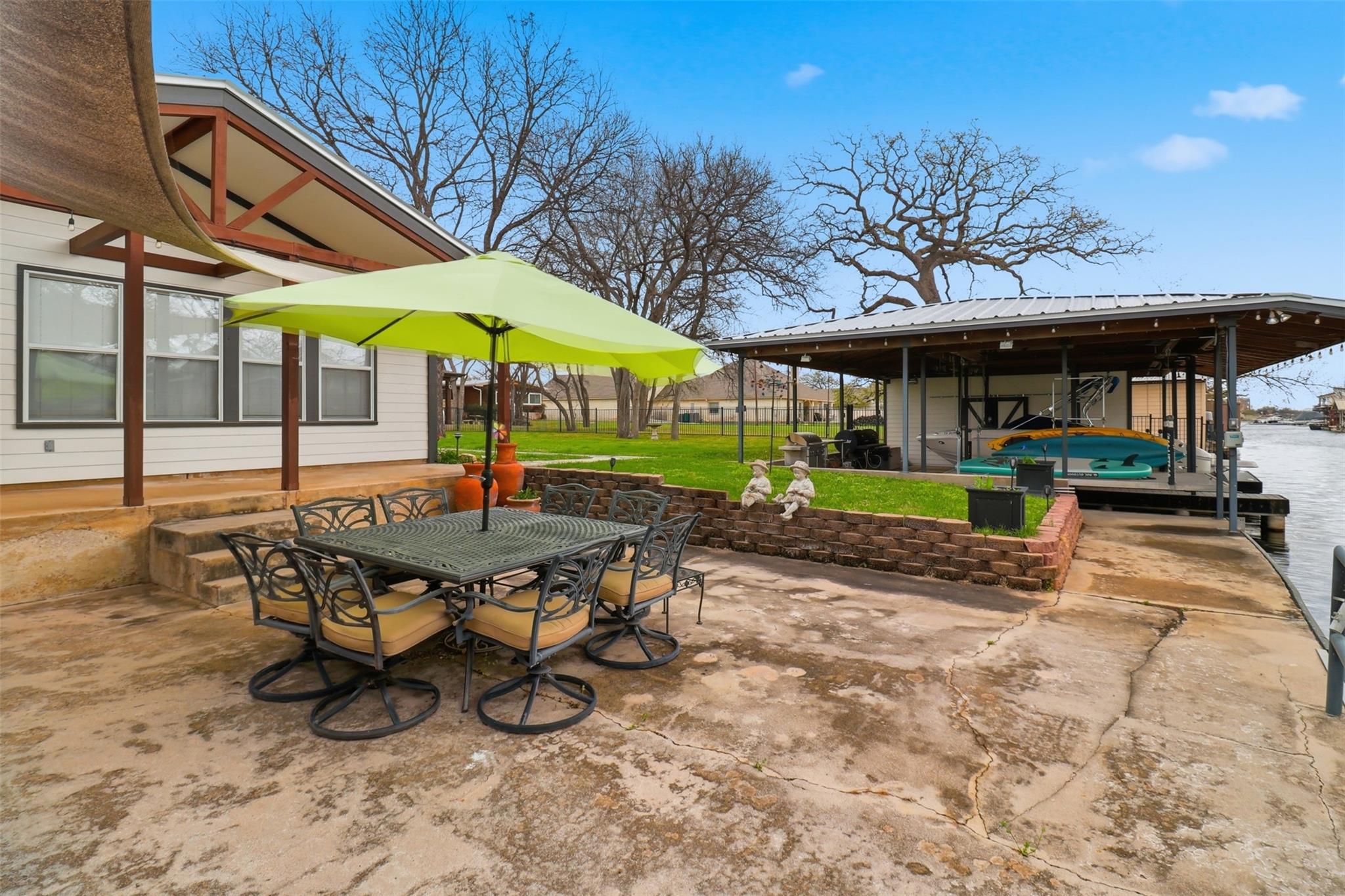 434 E Castleshoals Dr, Marble Falls, TX 78654