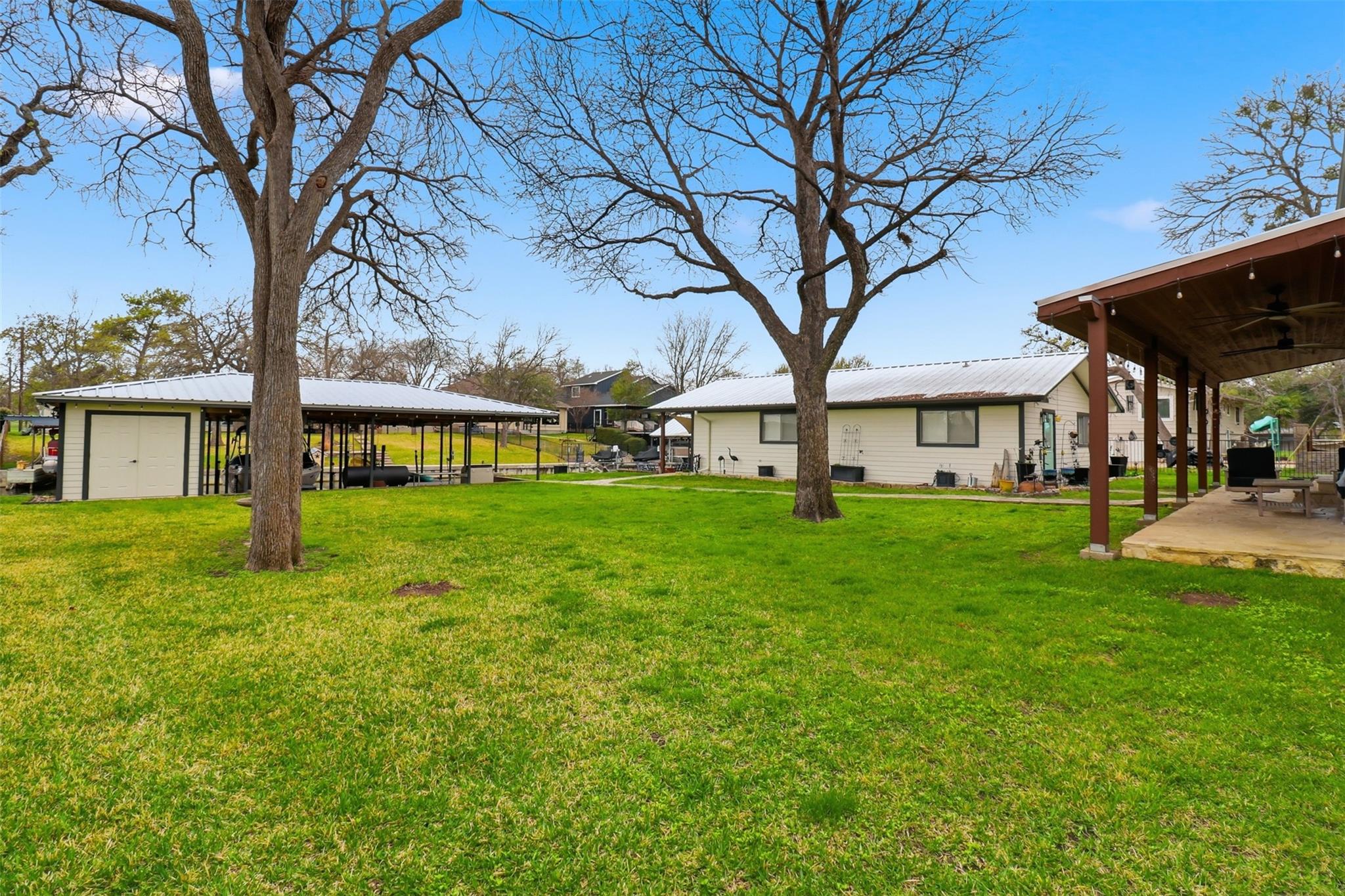 434 E Castleshoals Dr, Marble Falls, TX 78654