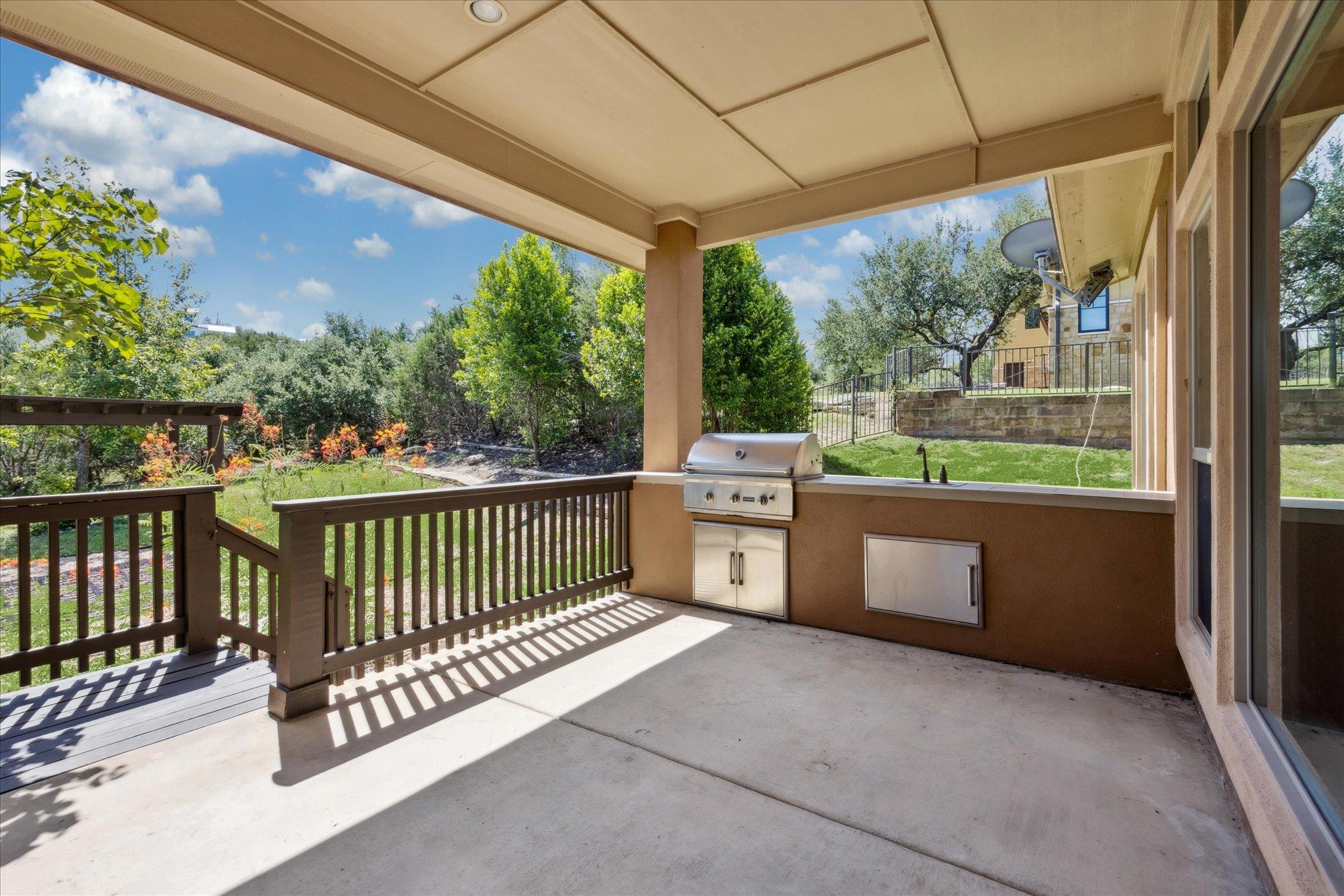 101 Stephanie Ln, Austin, TX 78738