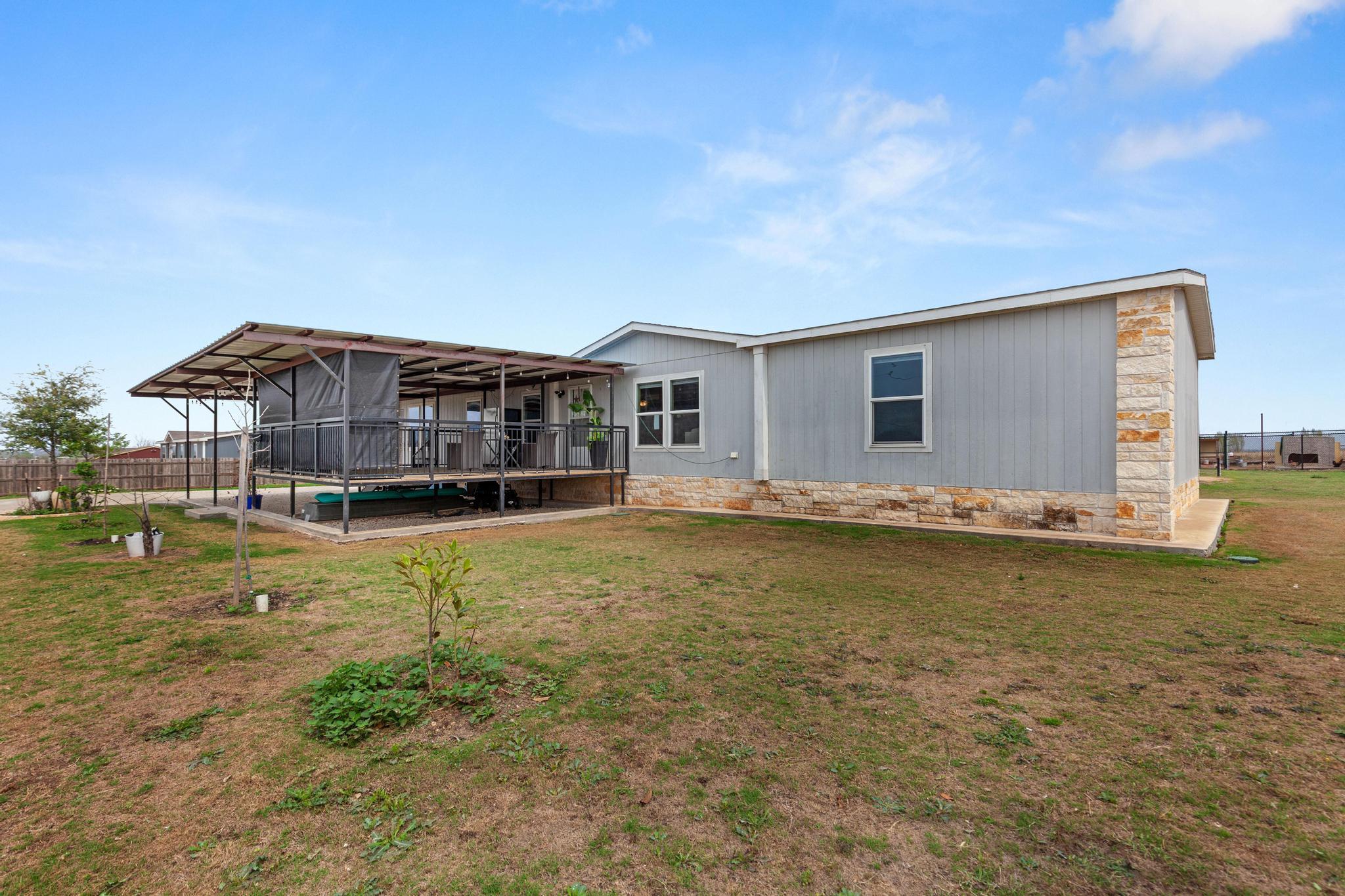 122 Kelp Gull Dr, Del Valle, TX 78617