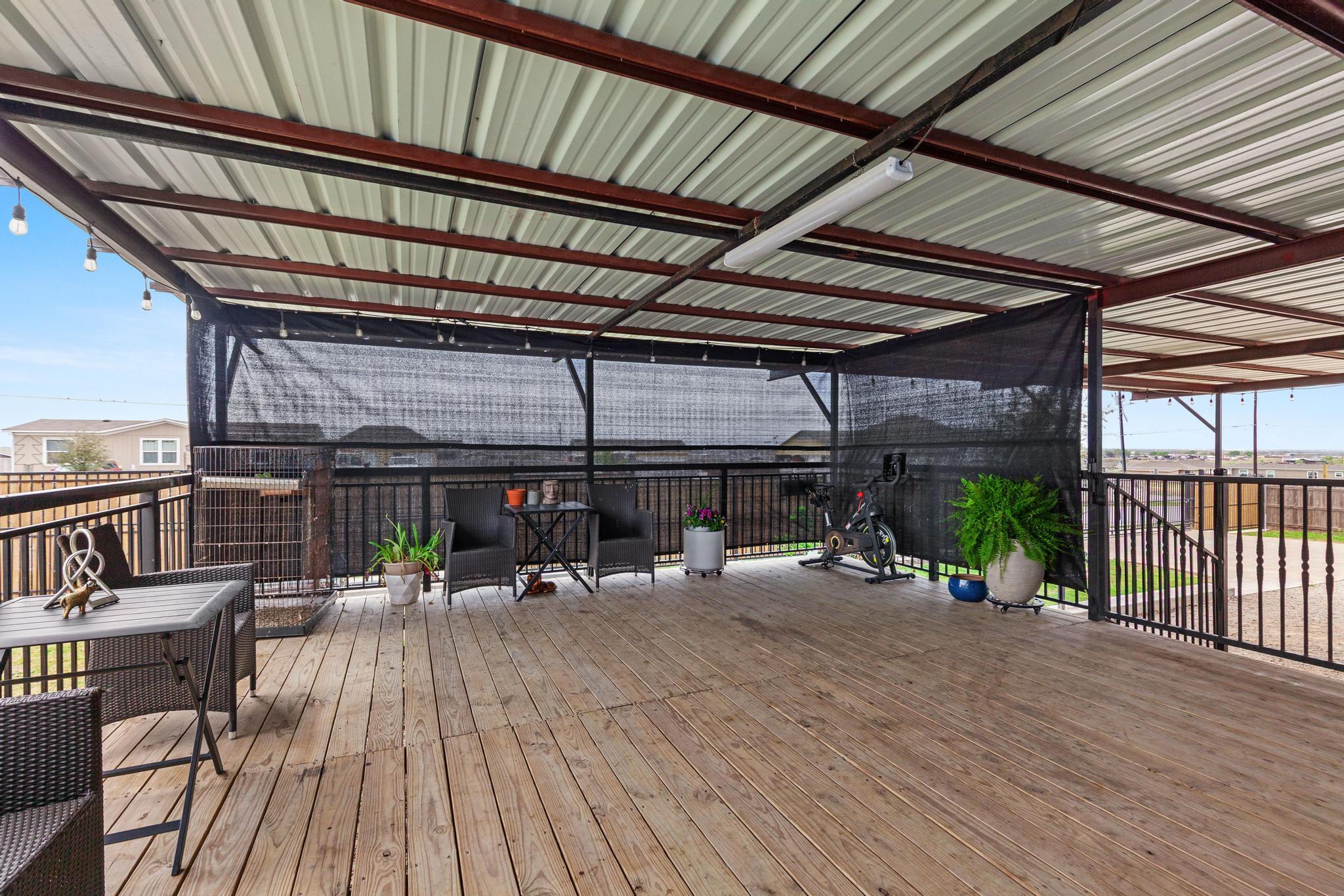 122 Kelp Gull Dr, Del Valle, TX 78617