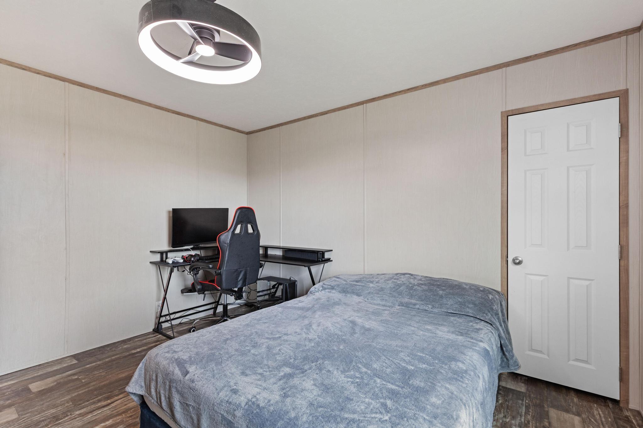 122 Kelp Gull Dr, Del Valle, TX 78617