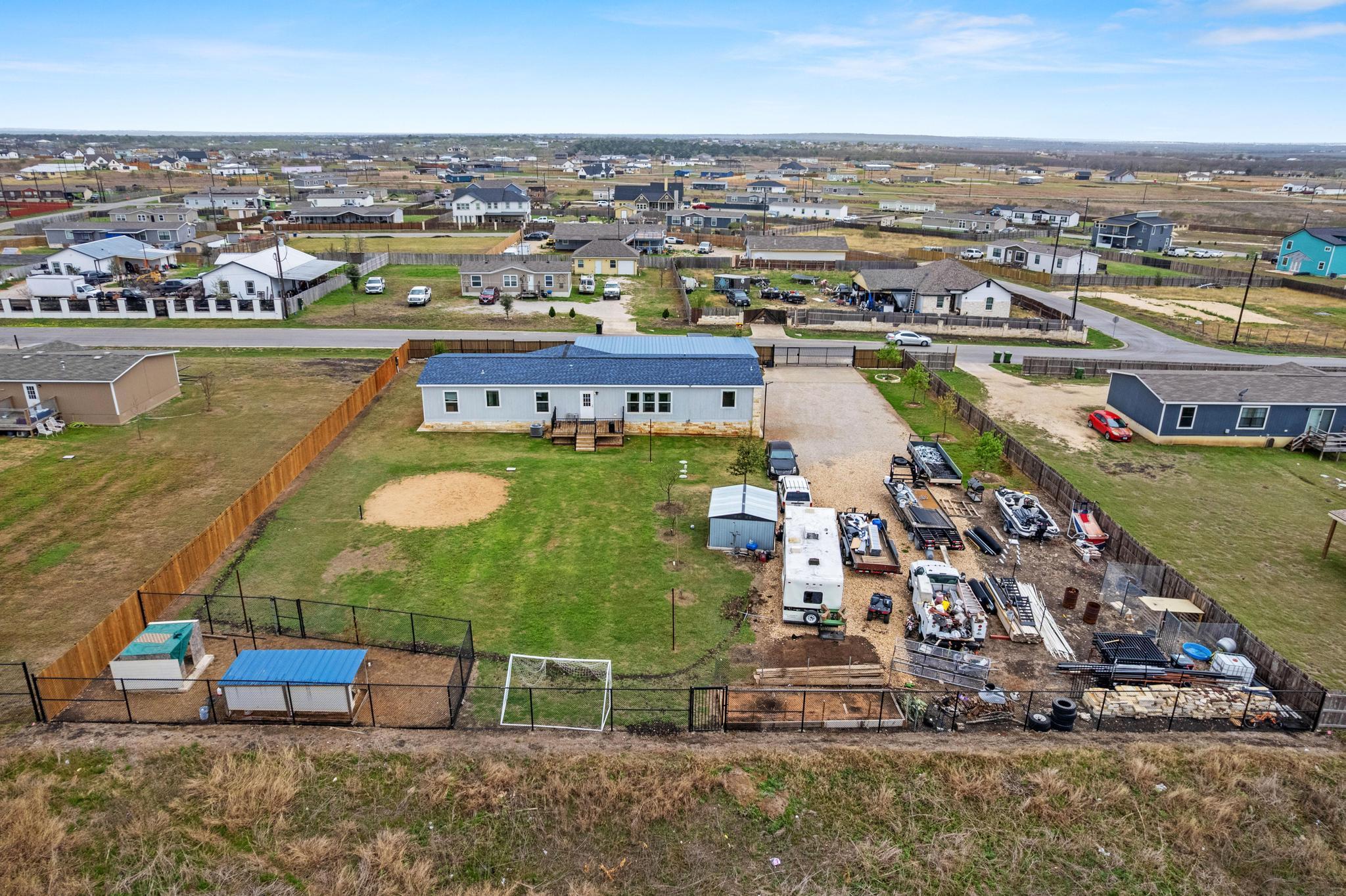 122 Kelp Gull Dr, Del Valle, TX 78617