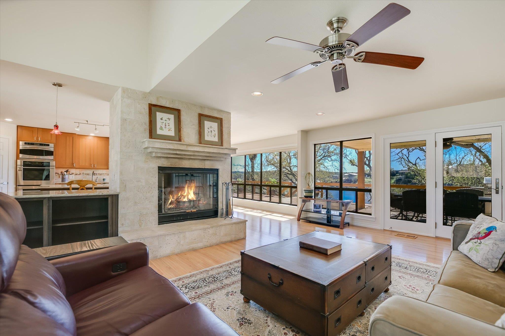 23521 Flat Creek Dr, Marble Falls, TX 78654