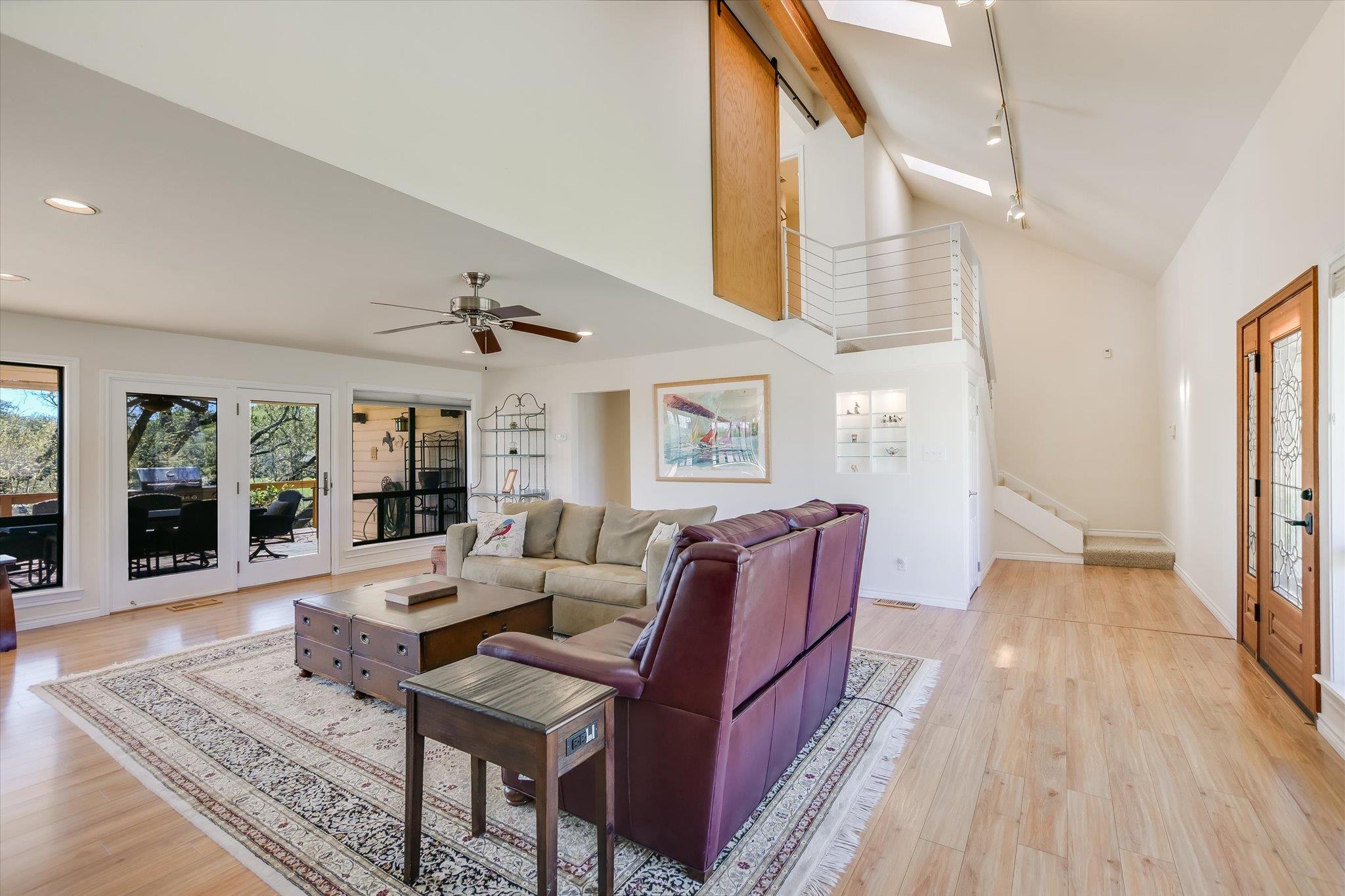 23521 Flat Creek Dr, Marble Falls, TX 78654