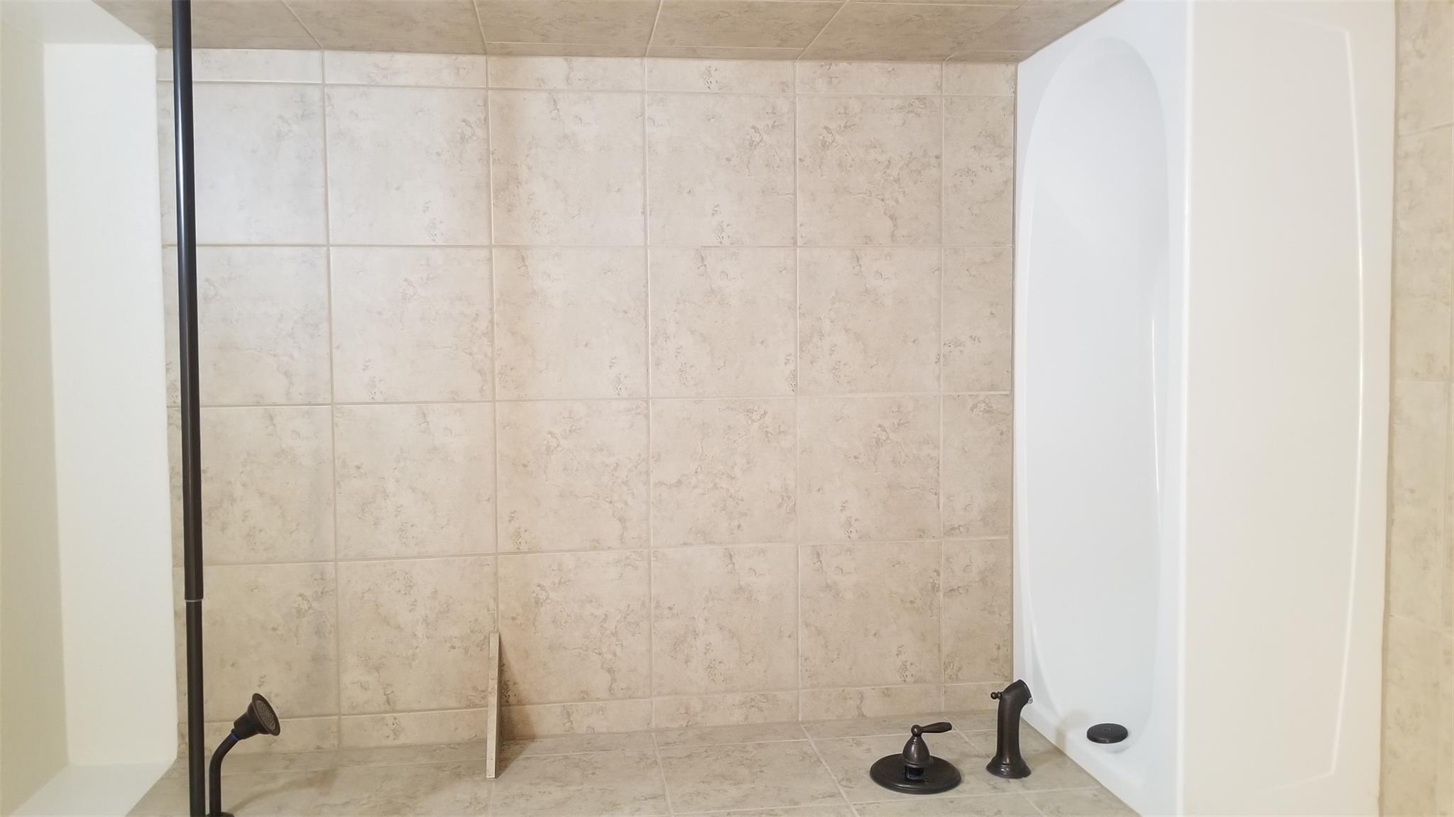 1616 Treeta Trl, Kyle, TX 78640