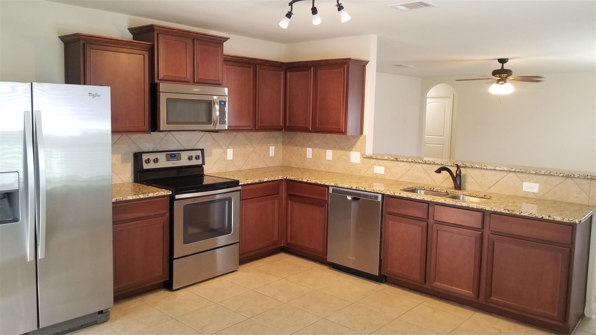 1616 Treeta Trl, Kyle, TX 78640