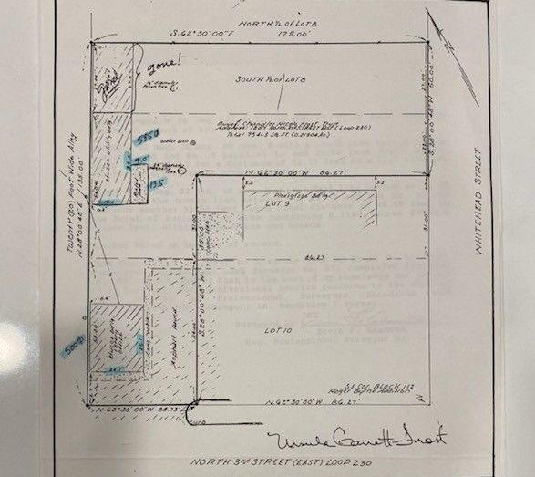 1207 NE Loop 230, Smithville, TX 78957